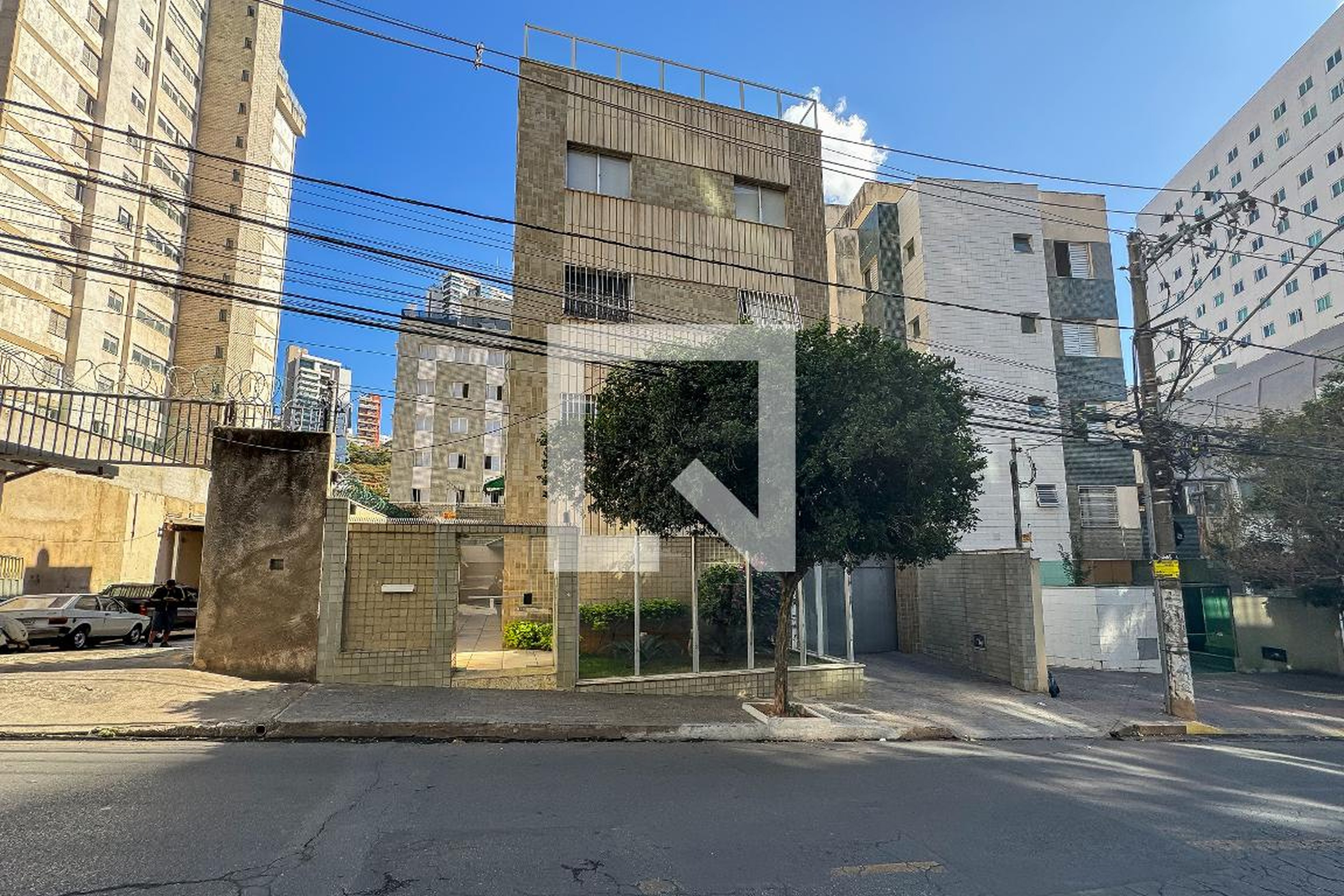 Fachada Condomínio em Rua Gentios, 338