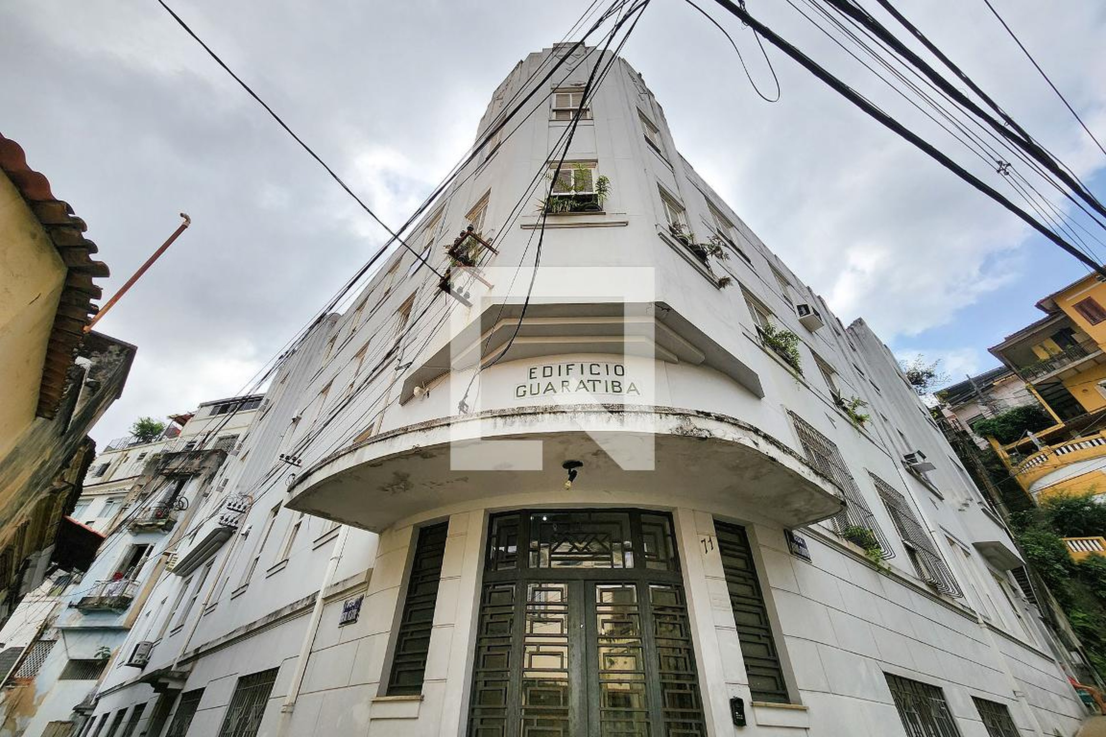 Fachada Edifício Guaratiba