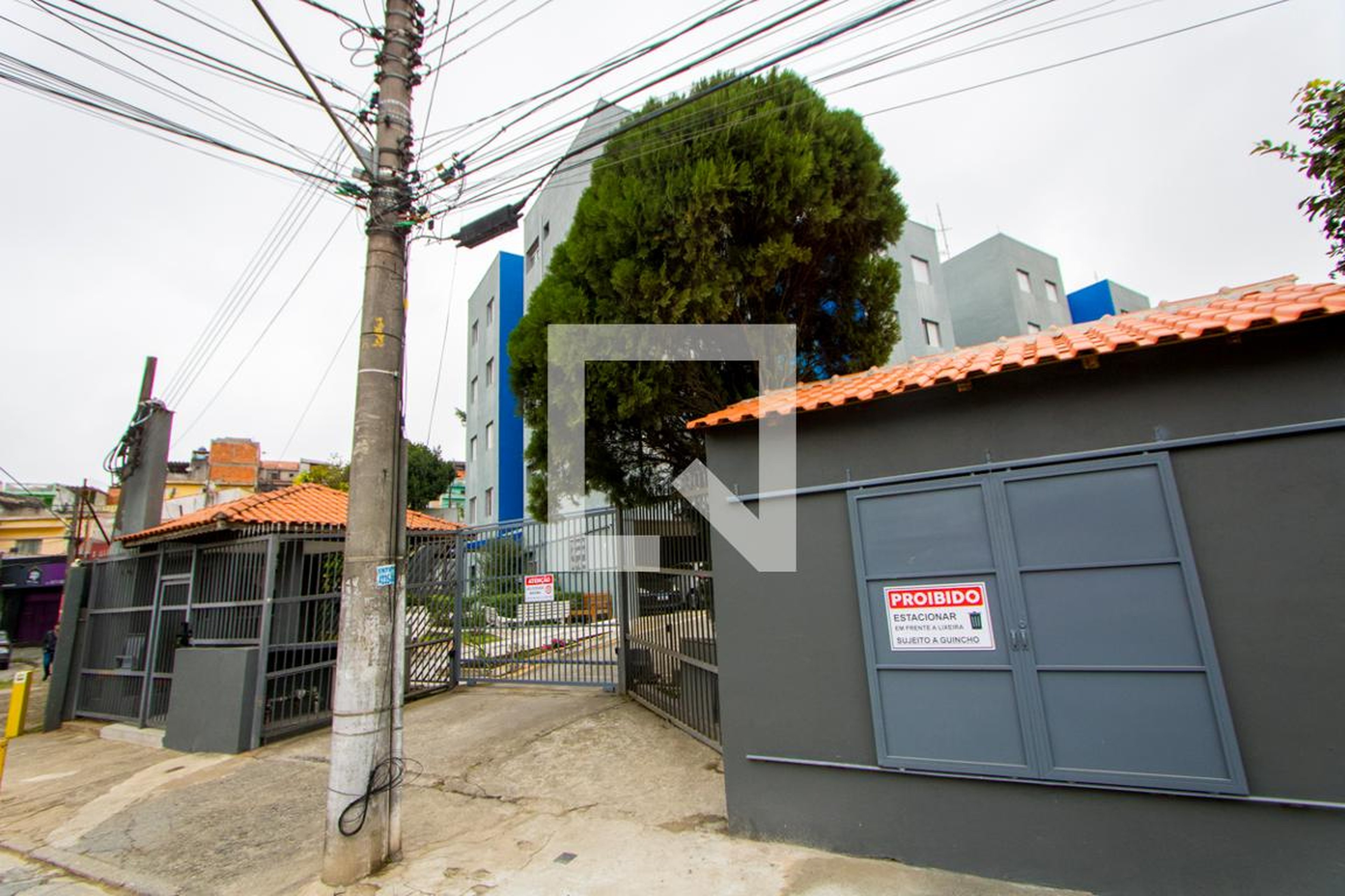 Fachada do condomínio Residencial Carlos Gomes