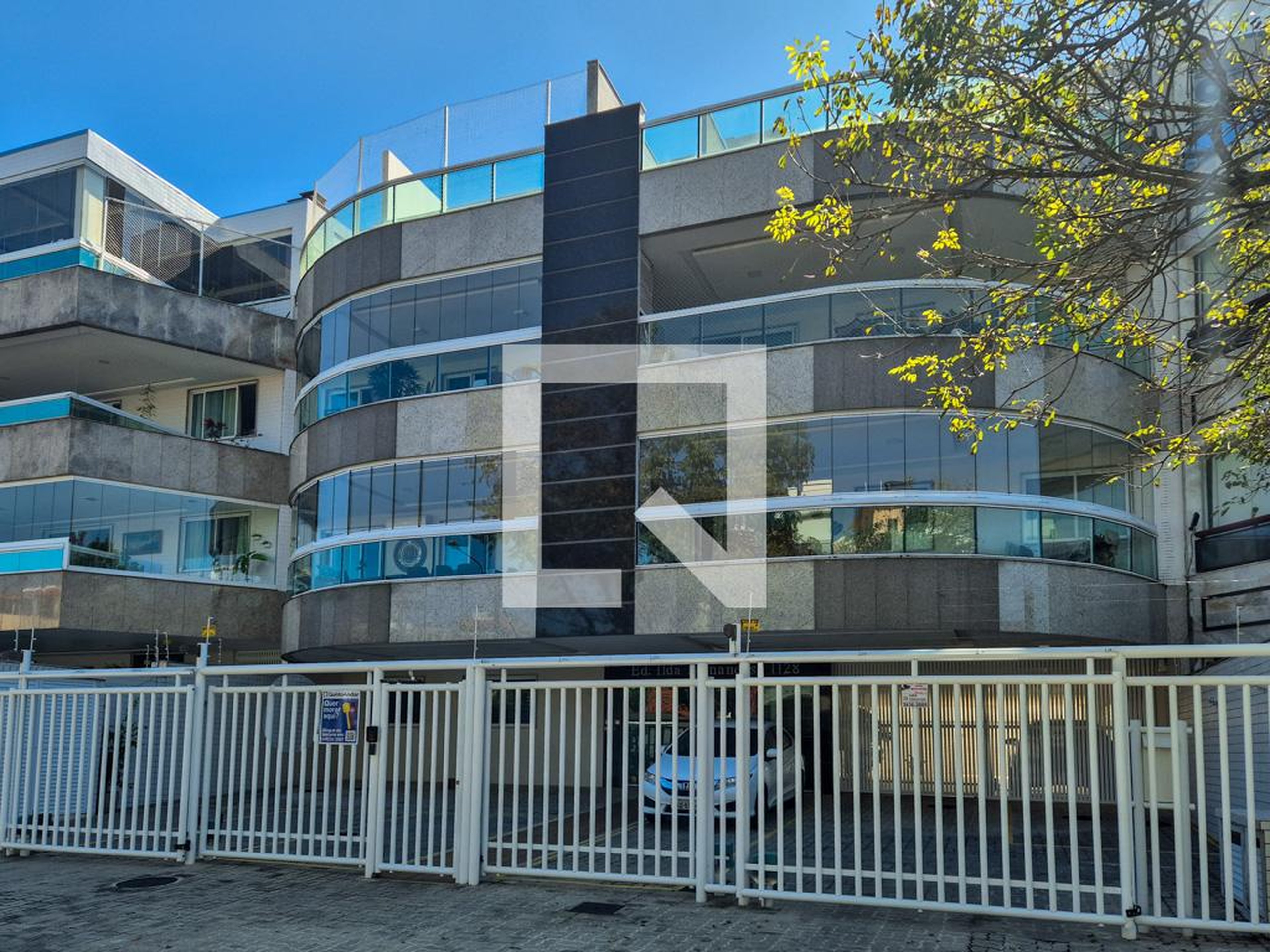 Fachada Condomínio em Avenida Genaro de Carvalho, 1128