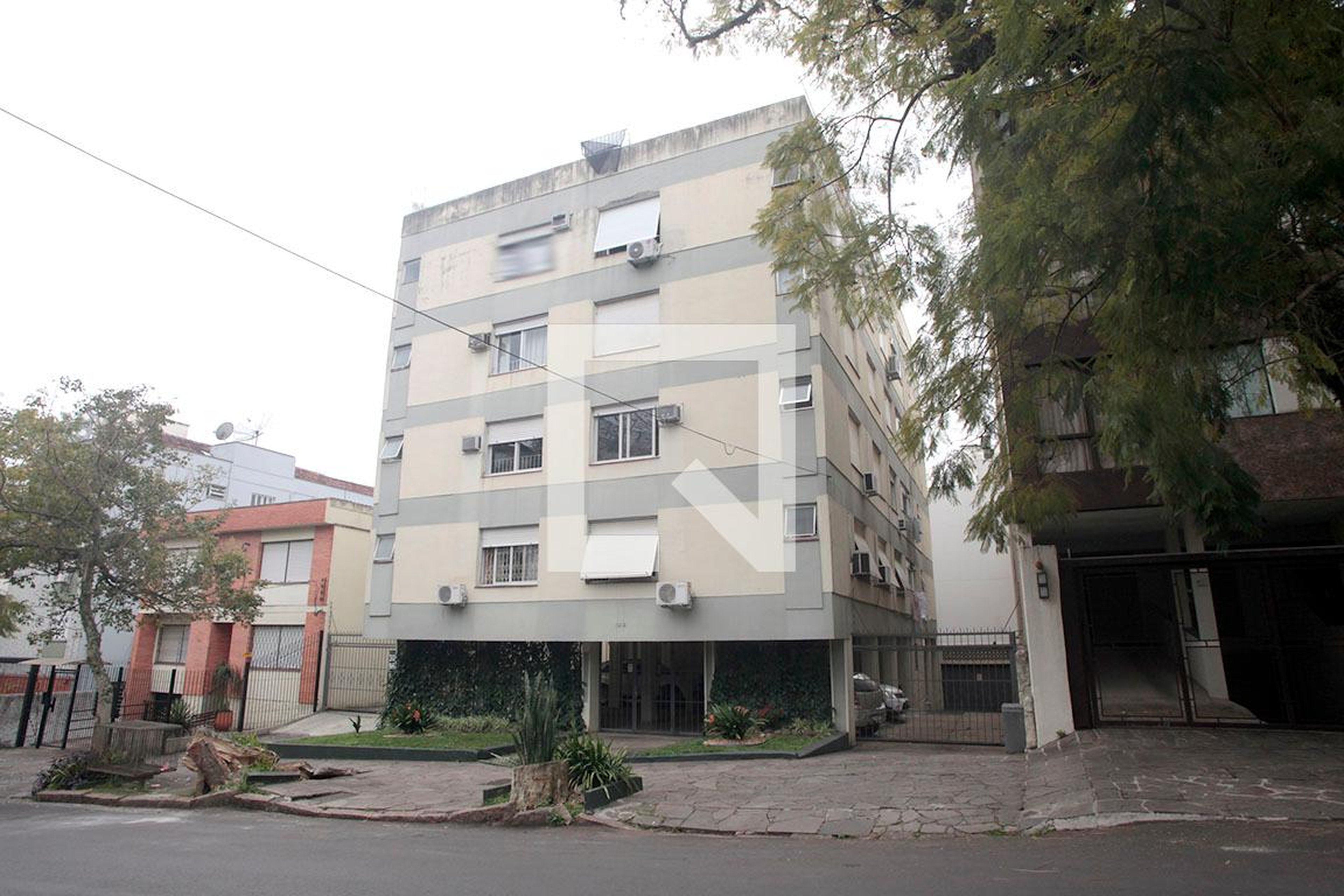 Fachada Condomínio em Rua Jaime Telles, 133