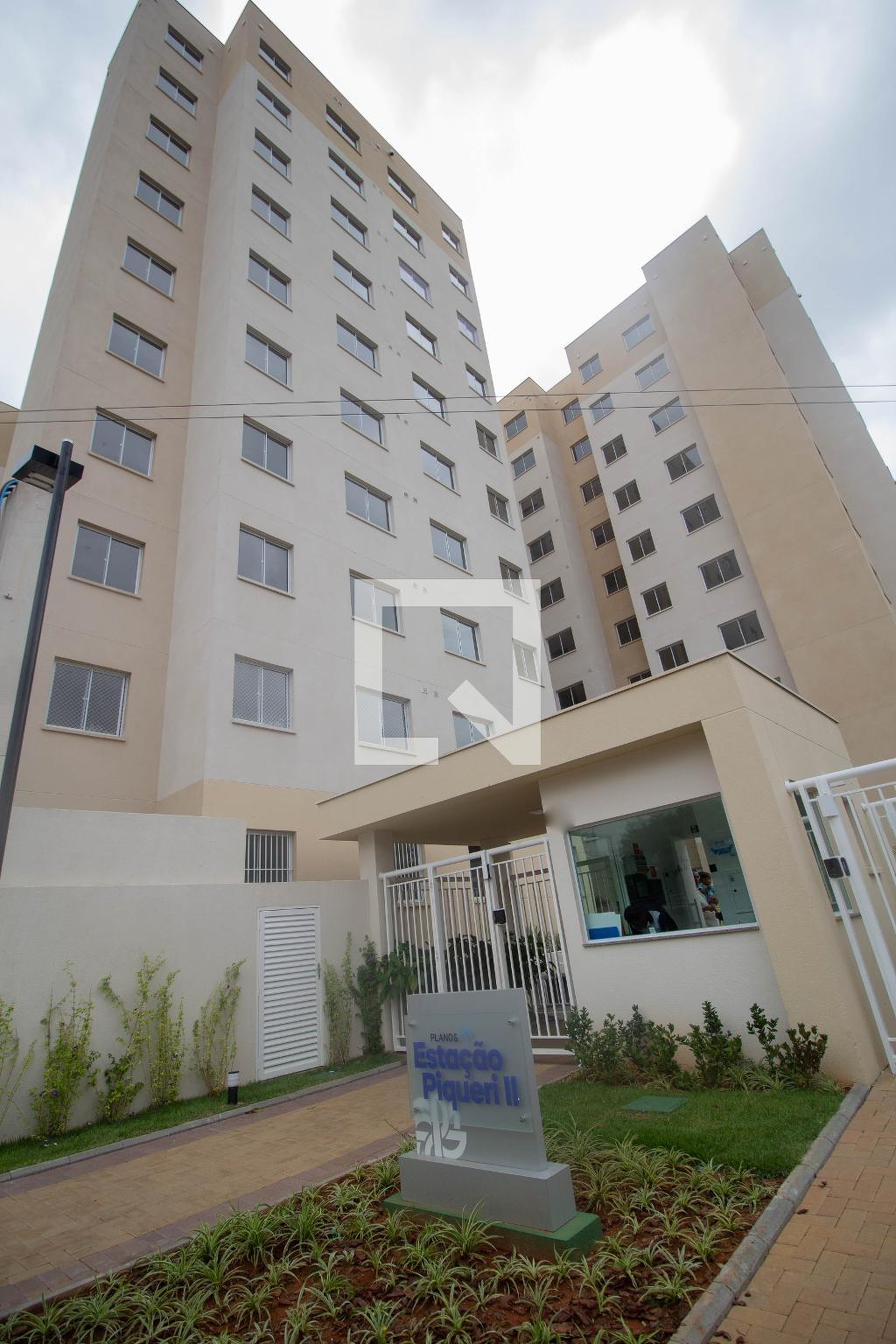 Fachada Condomínio em Rua José Peres Campelo, 13