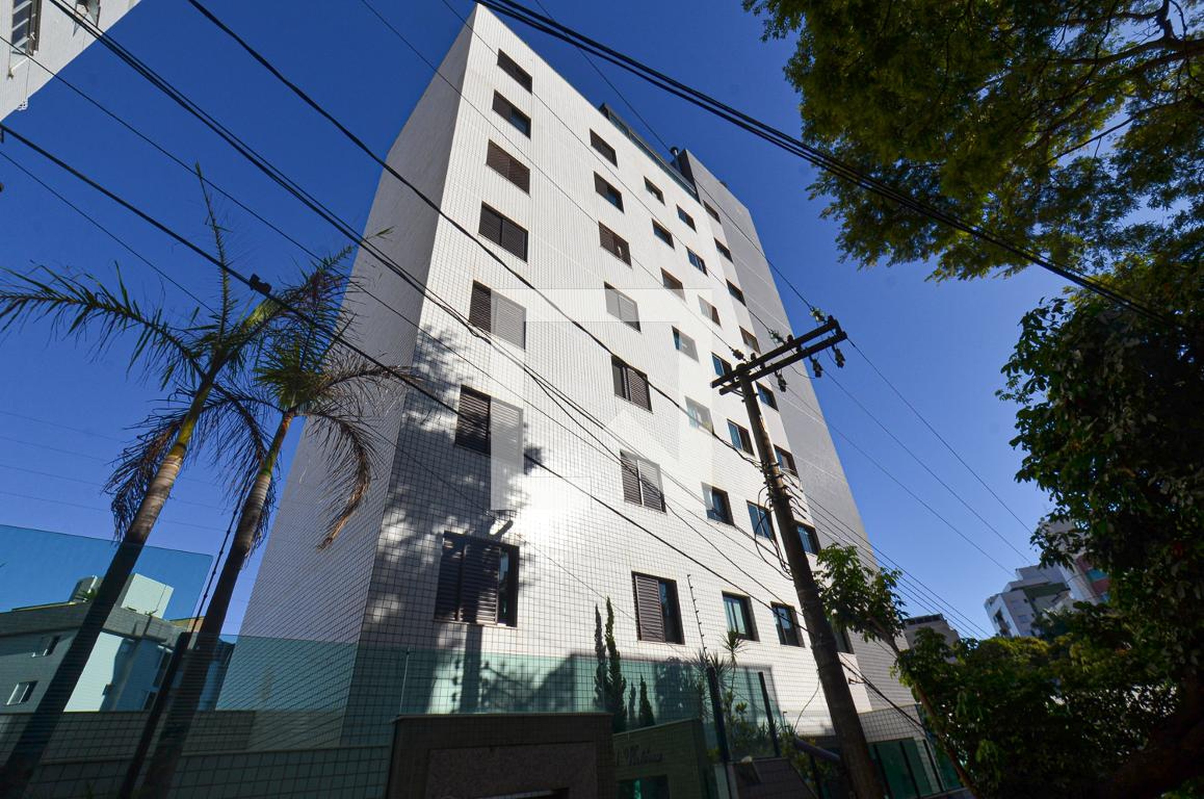 Fachada Condomínio em Rua Bicalho Tostes, 20