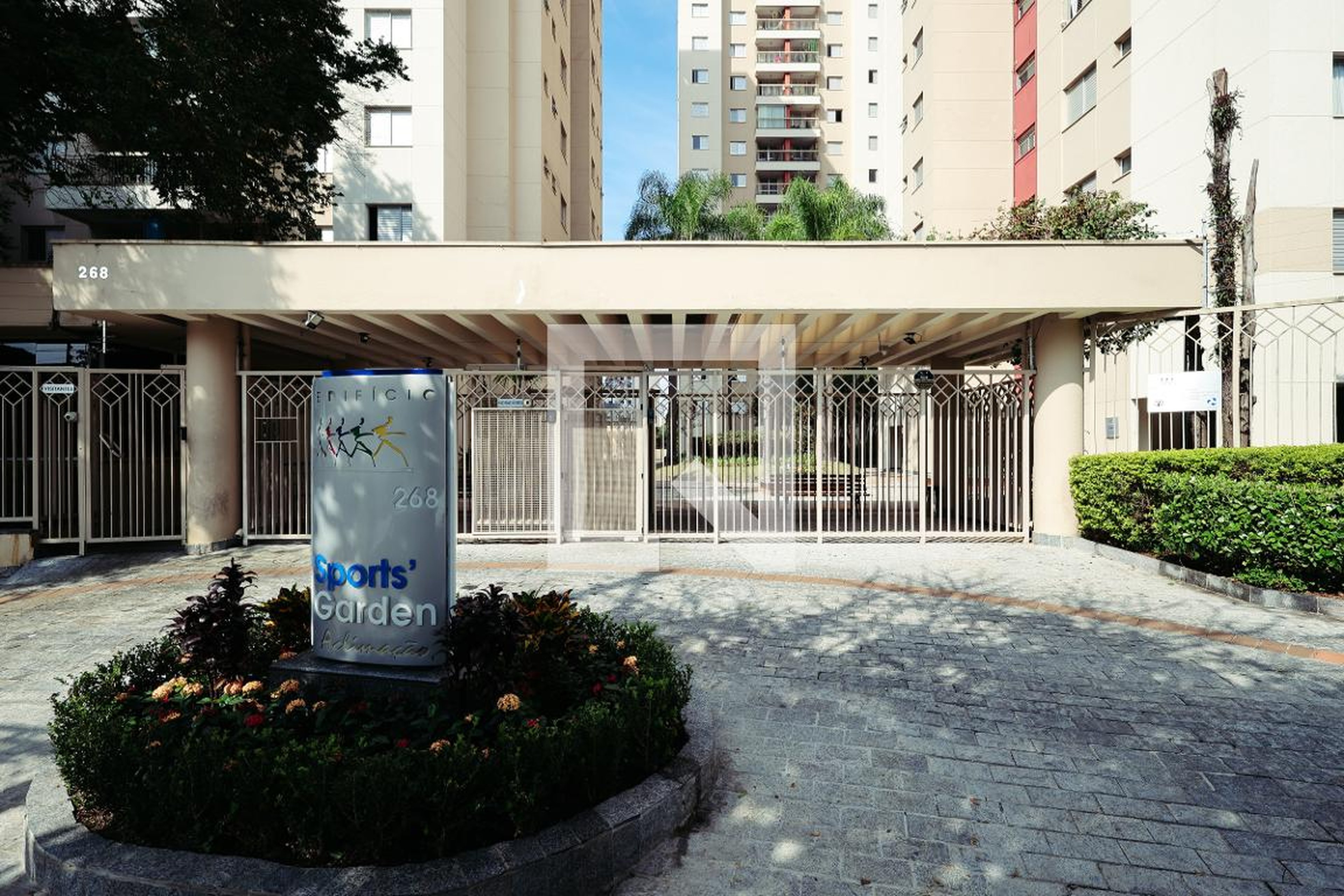 Fachada Condomínio em Rua Espírito Santo, 258