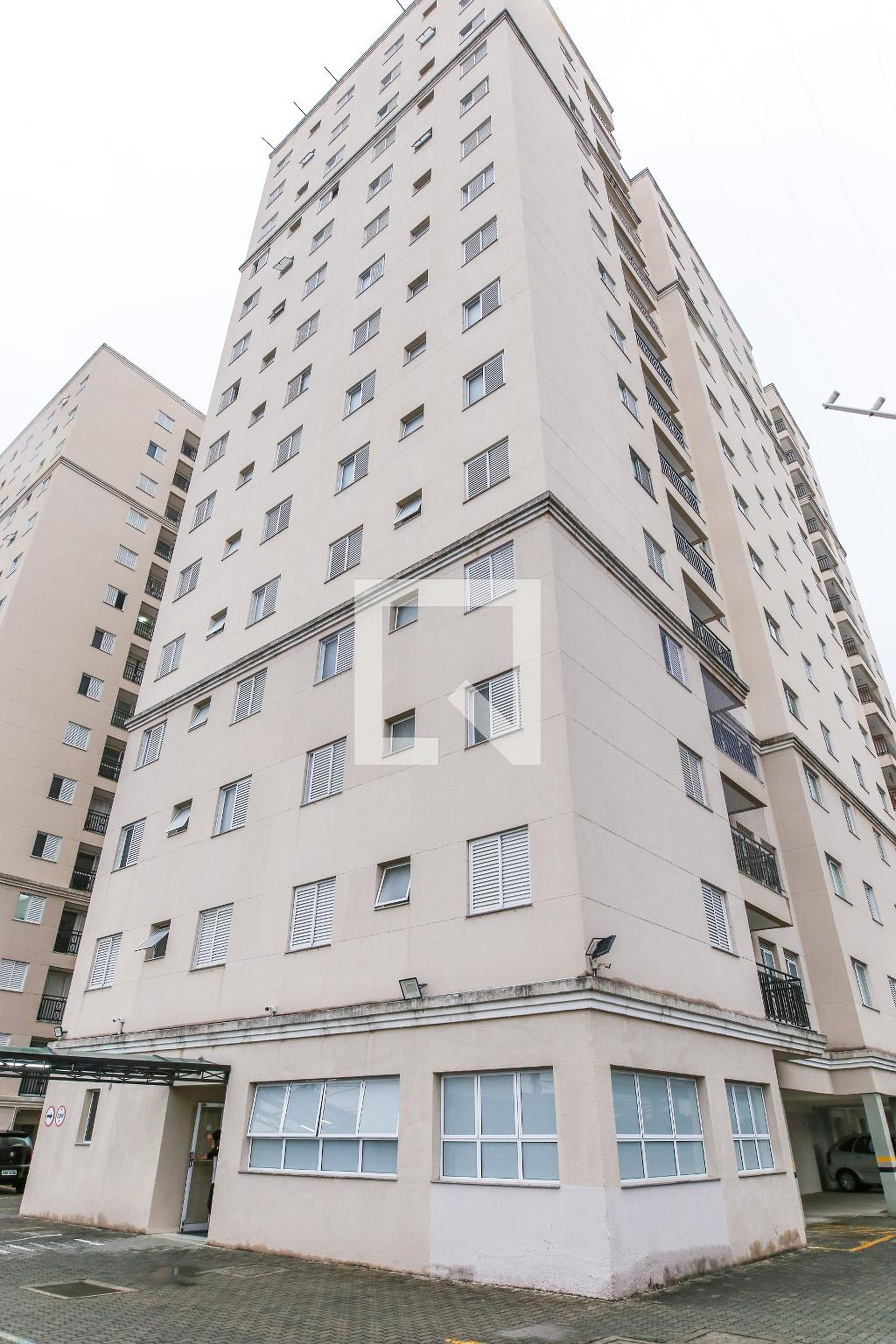 Fachada Edificio Escuna