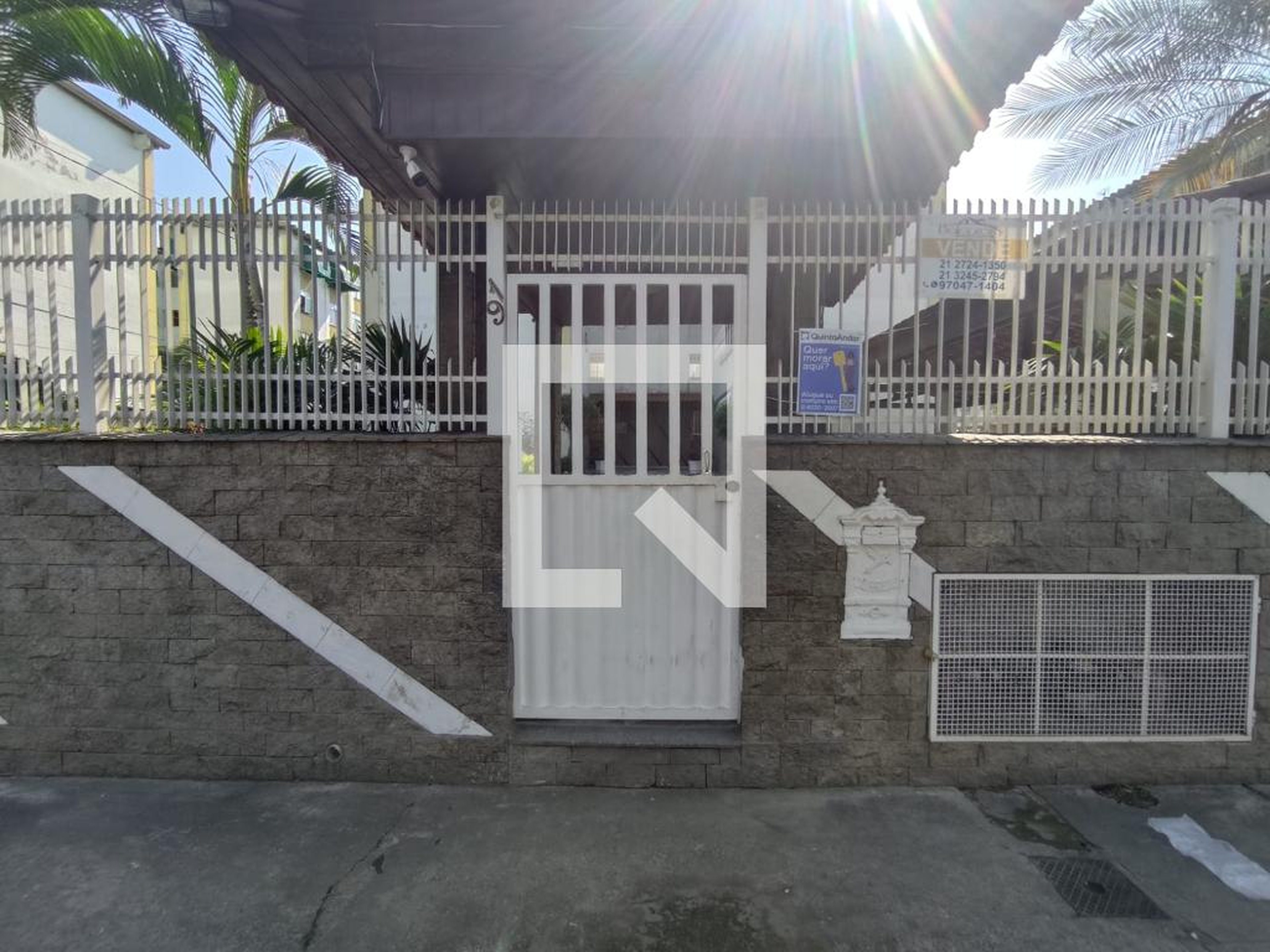 Fachada Condomínio em Avenida Joaquim de Oliveira, 91