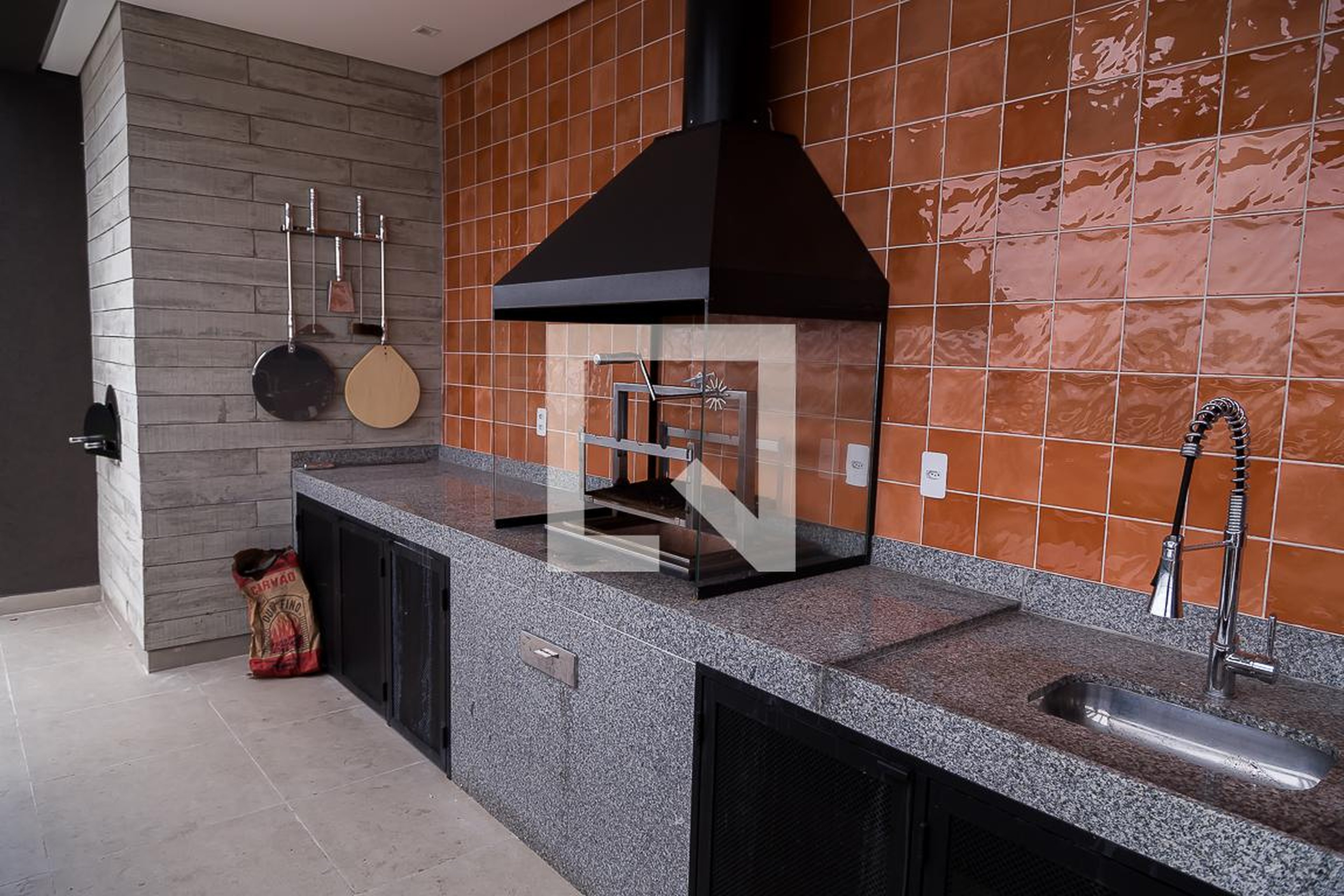 Churrasqueira - Praça Saúde BY You