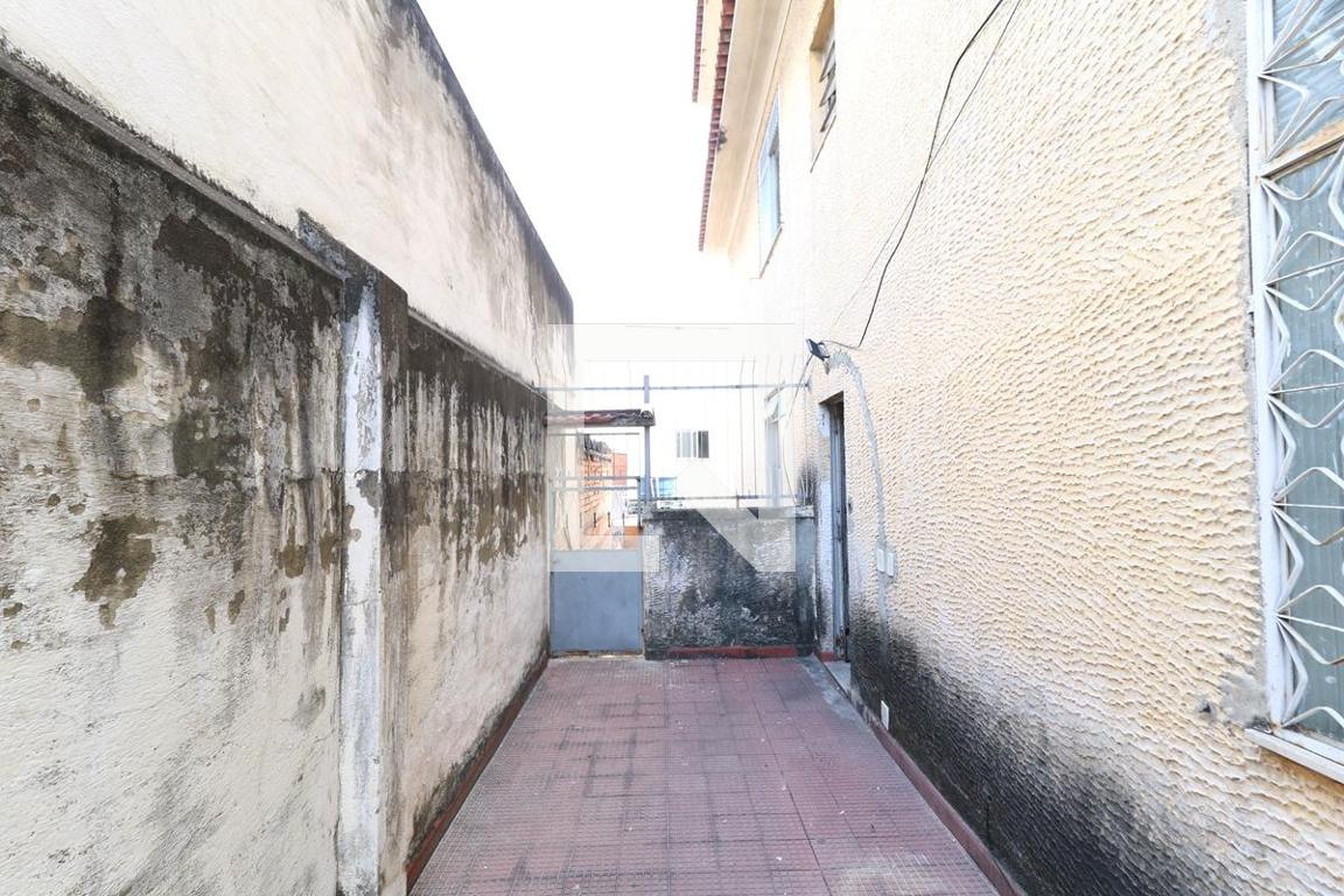 Hall de Entrada Condomínio em Rua Paim Pamplona, 107