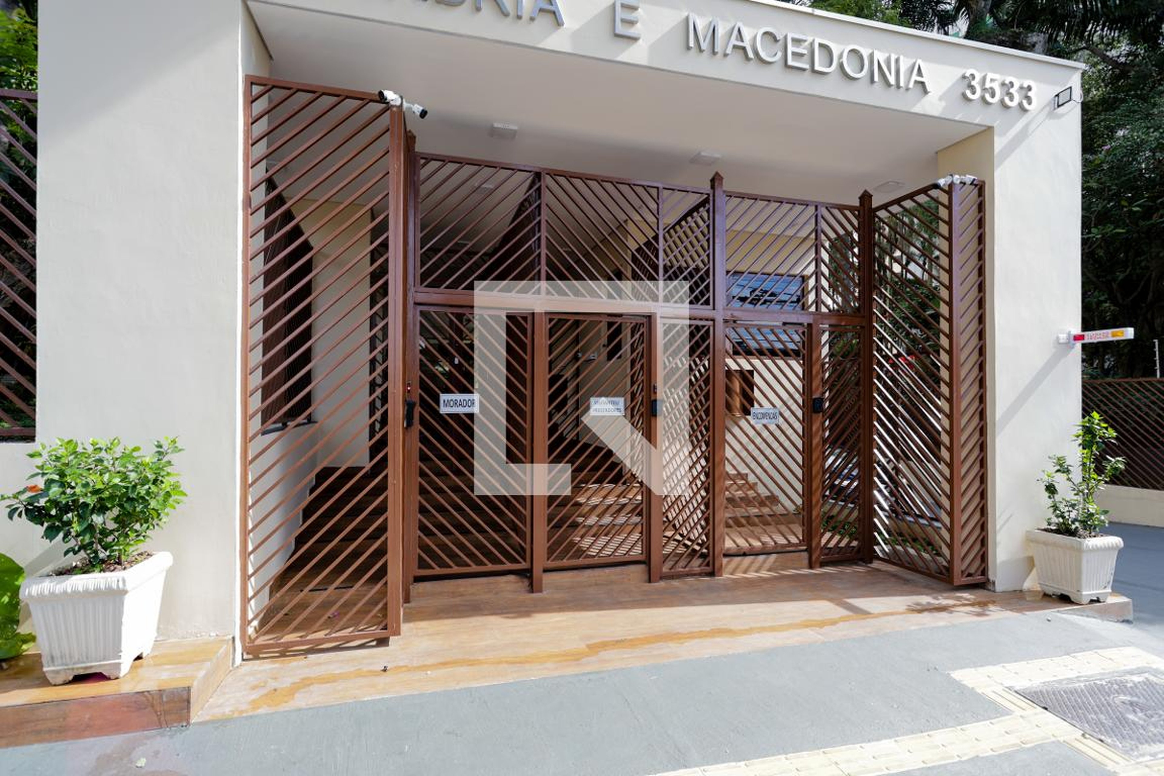 Fachada do condomínio Edifício Alexandria