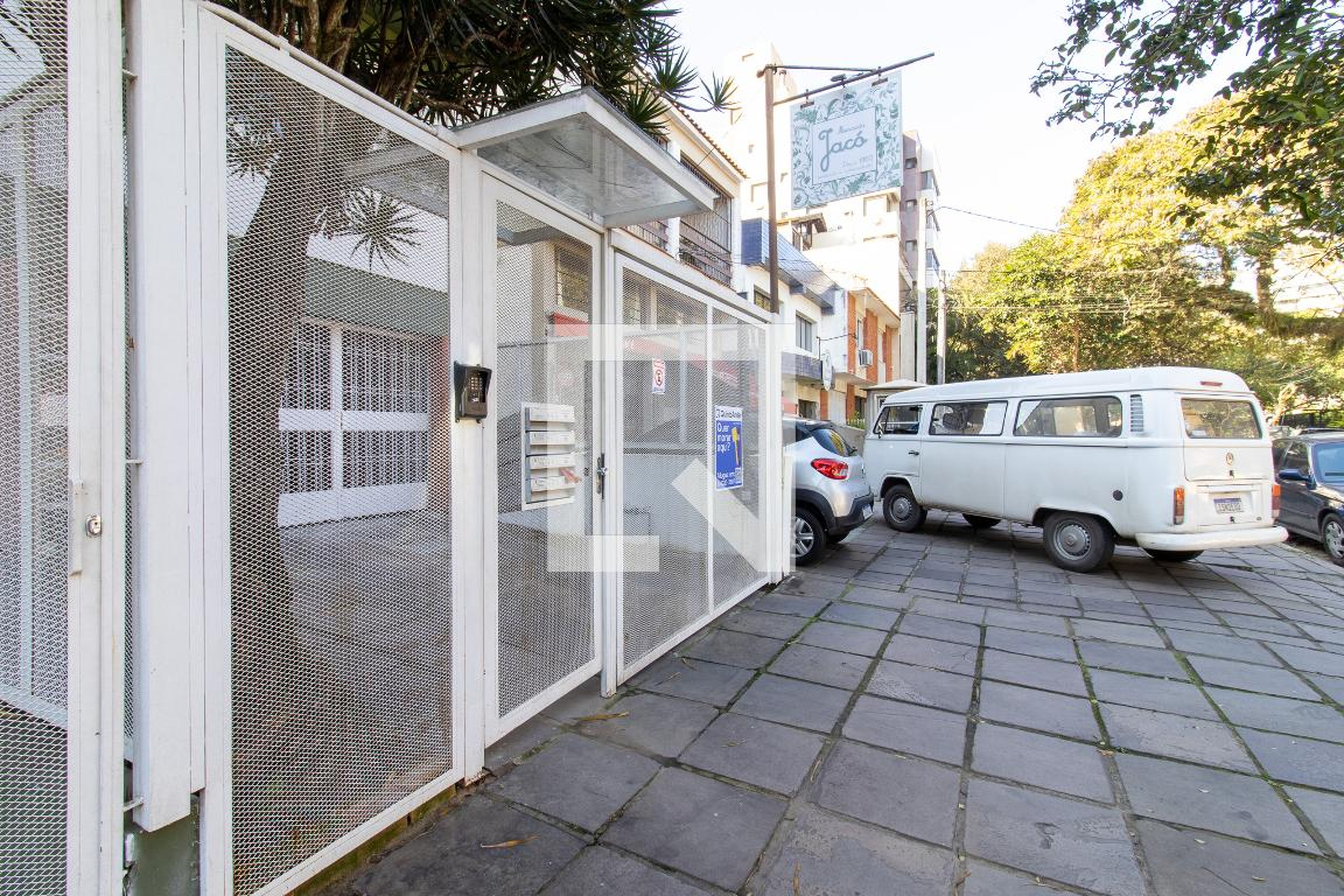 Fachada Condomínio em Rua Marcelo Gama, 452