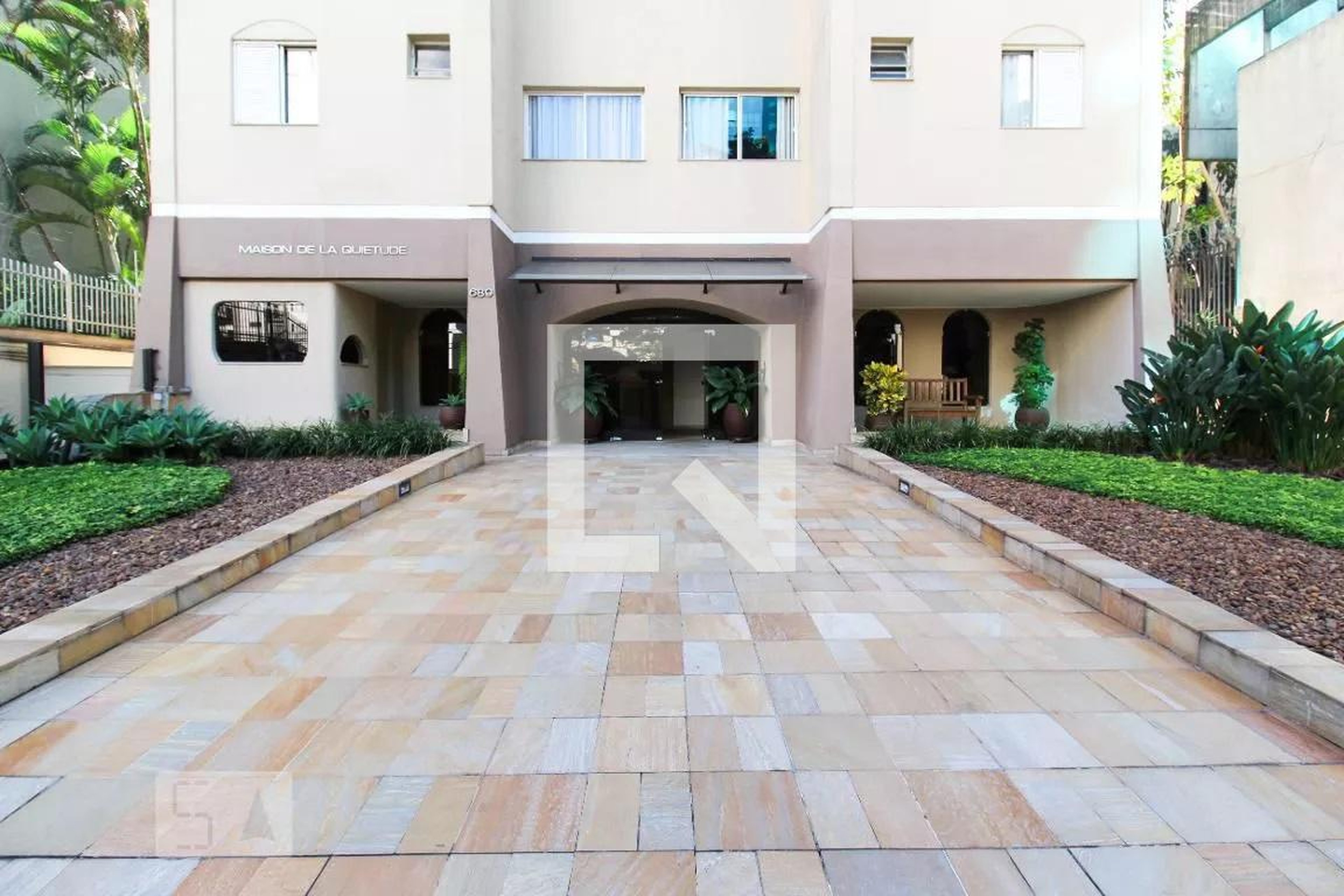 Entrada - Edifício Maison La Quietude