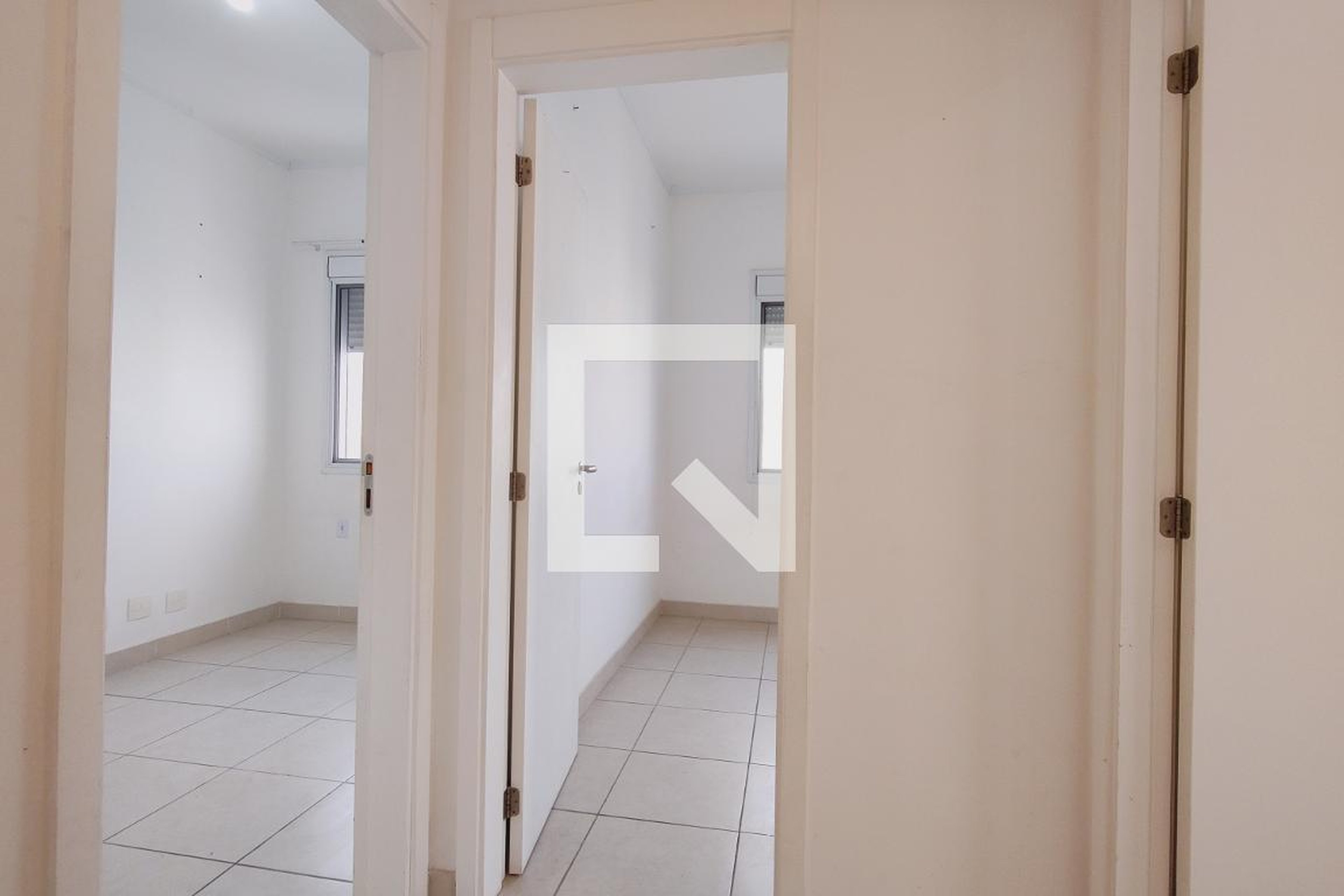 Hall - Up Barra