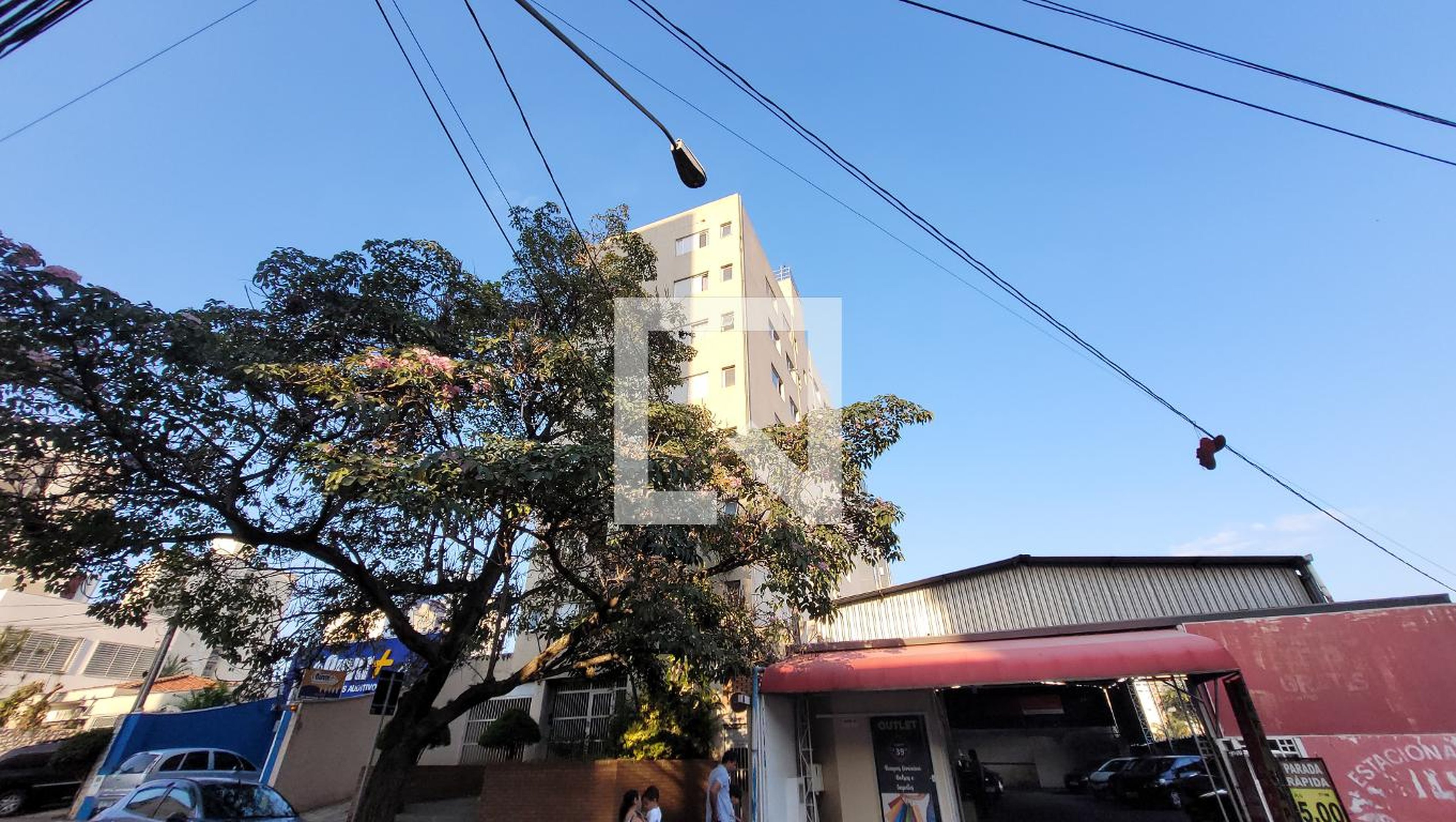 Fachada Condomínio em Rua Tiradentes, 296
