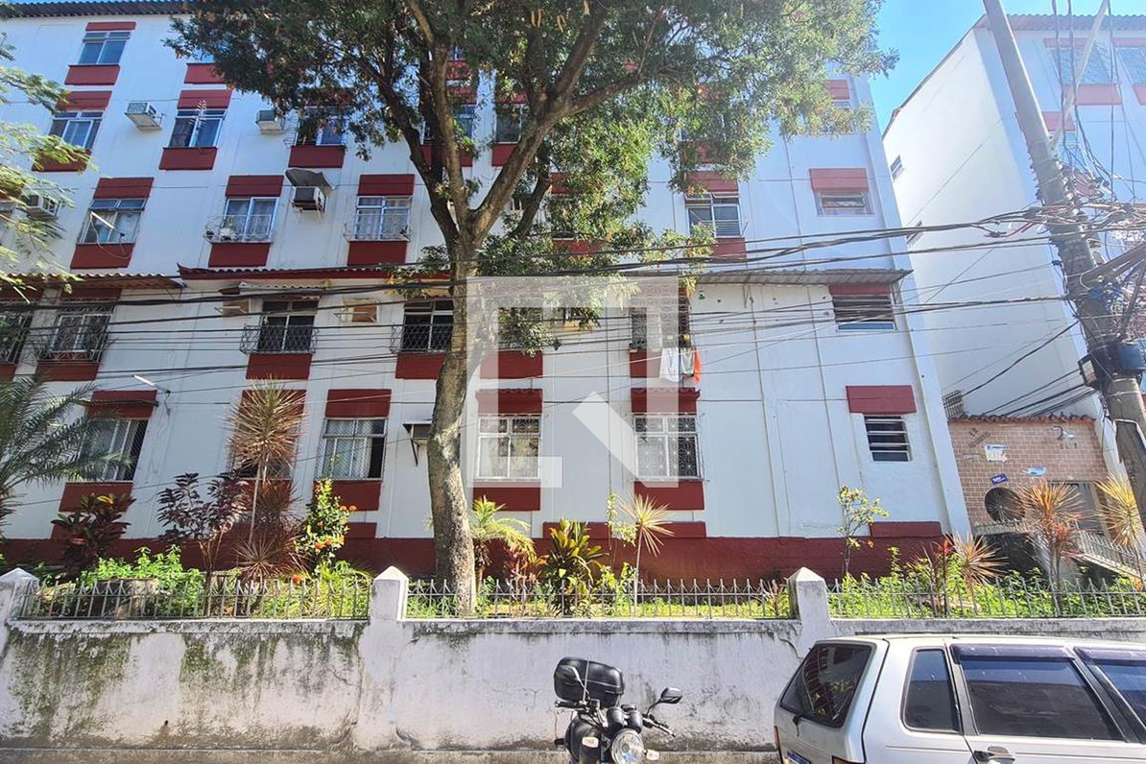 Fachada Condomínio em Rua Moisés Lilenbaum, 1