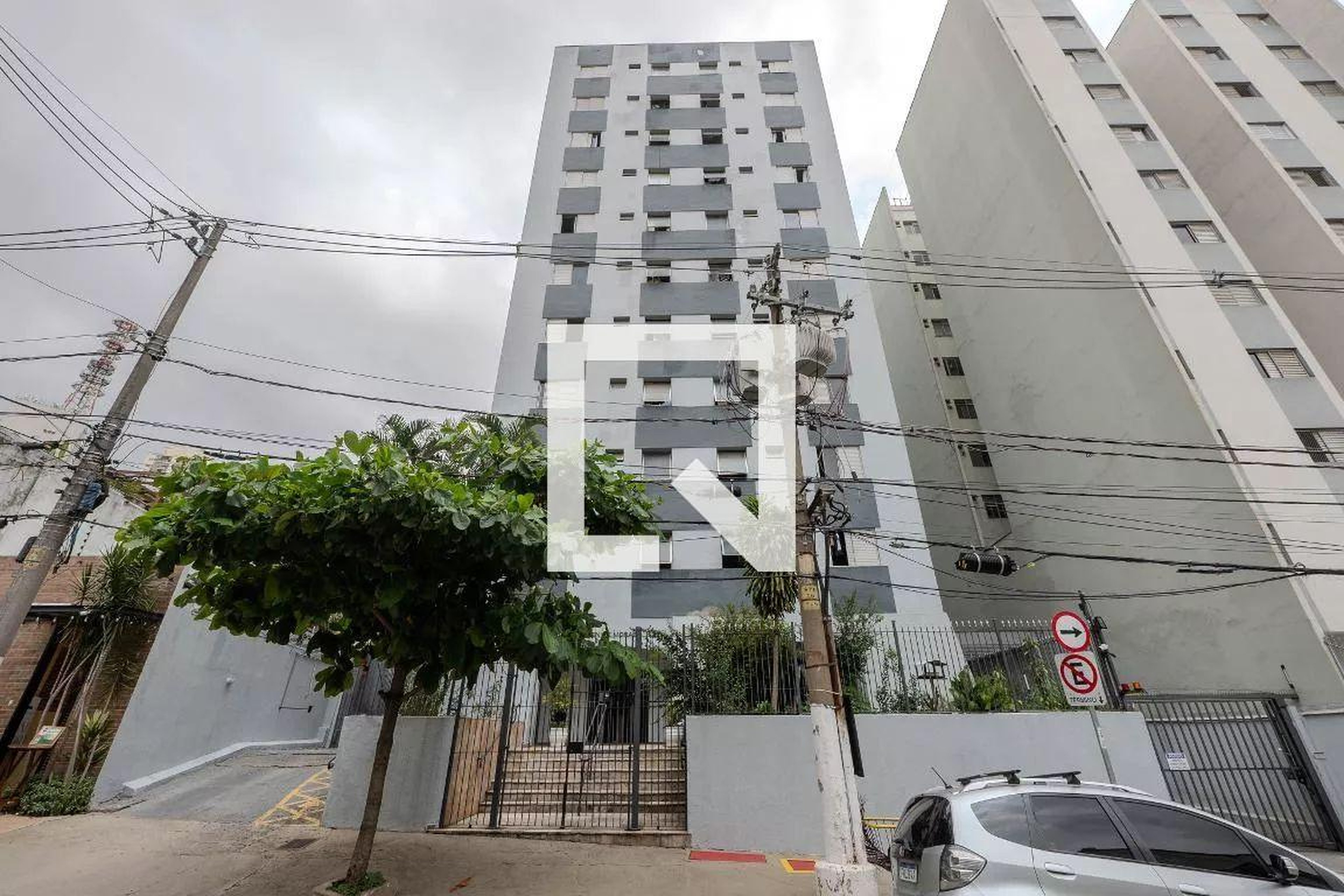 Fachada Condomínio em Rua Rui Barbosa, 656