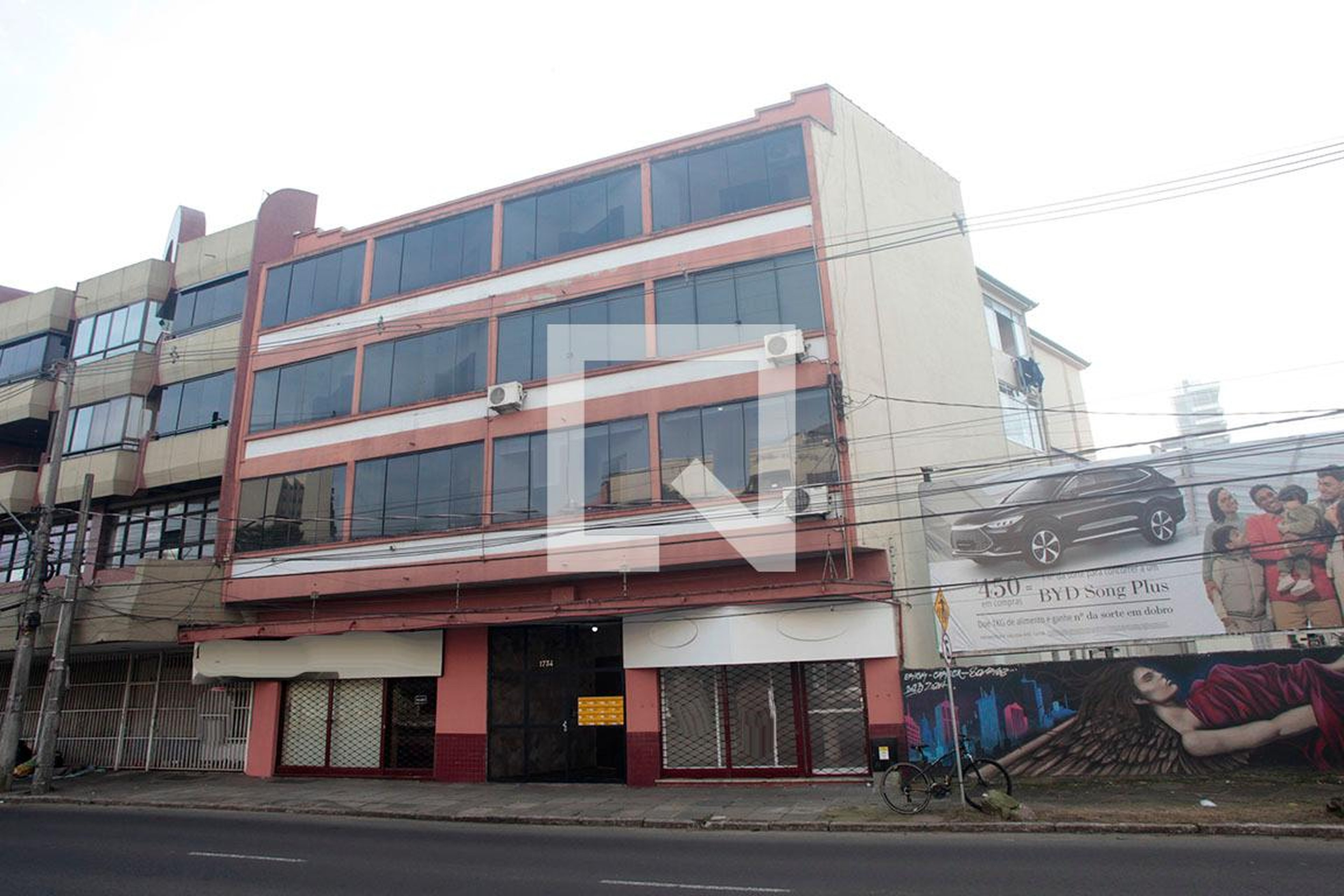 Fachada Condomínio em Avenida Protásio Alves, 1734