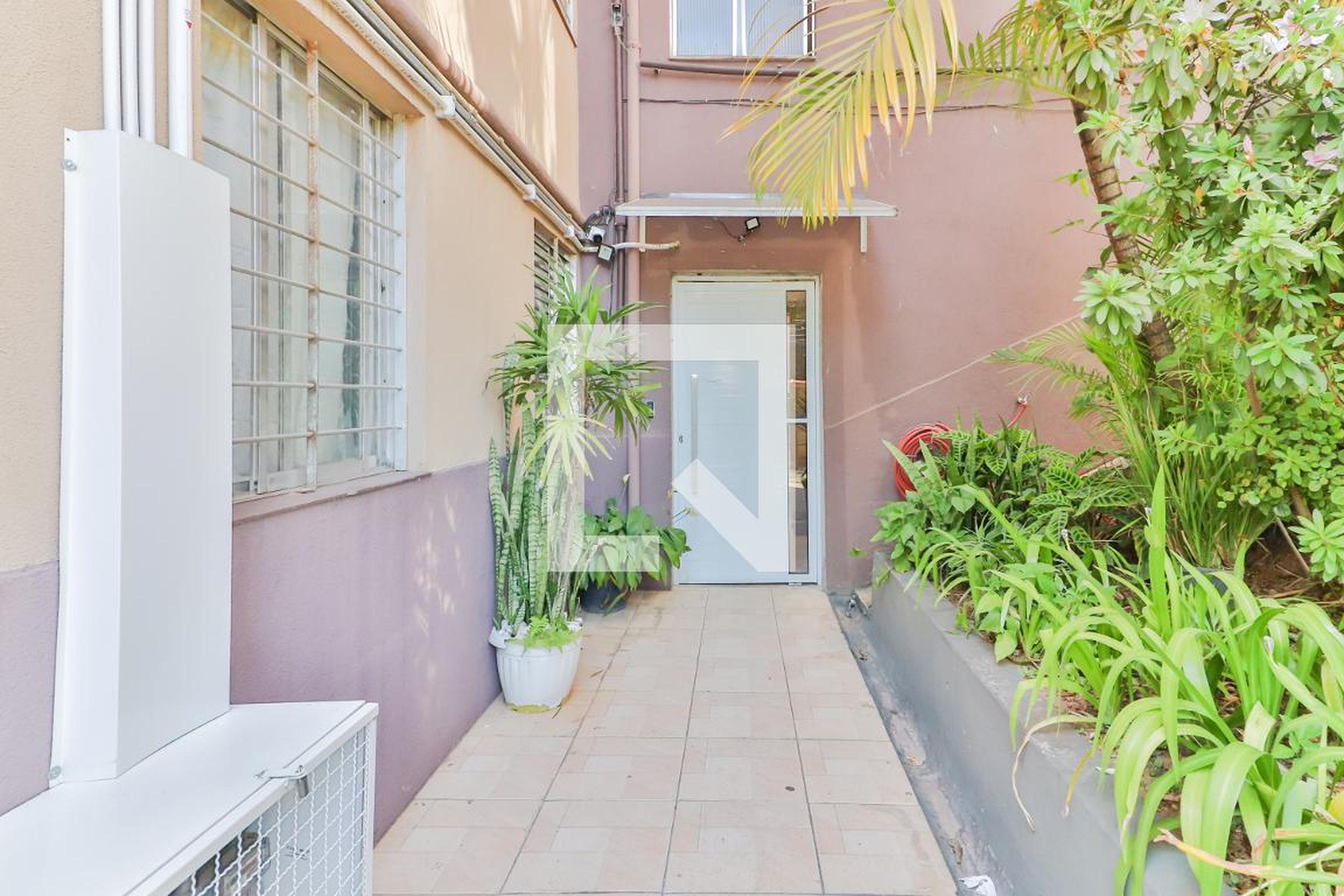 Condomínio Condomínio em Rua José Fioravante, 22