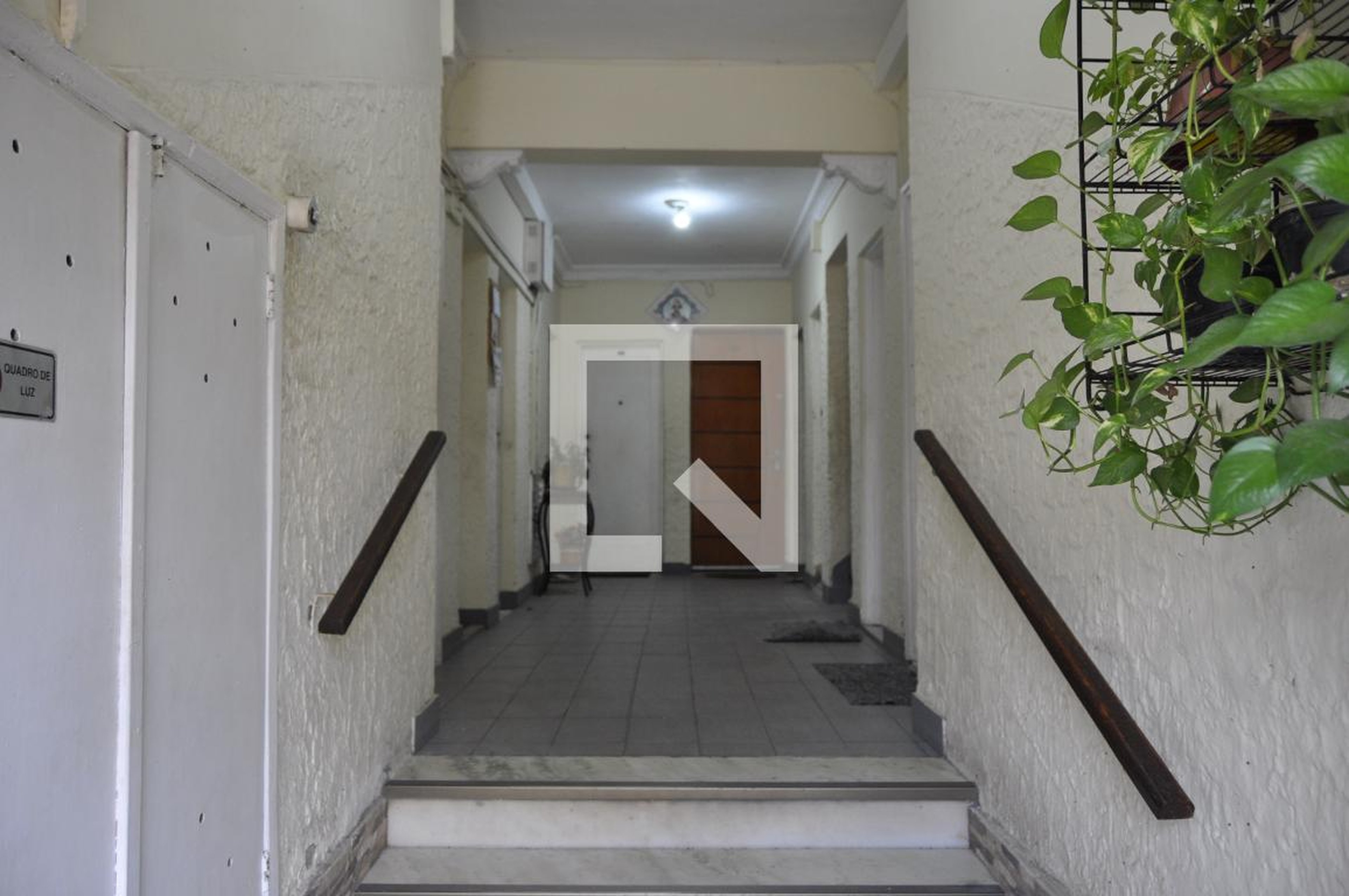 Fachada Condomínio em Rua Silveira Lôbo, 305