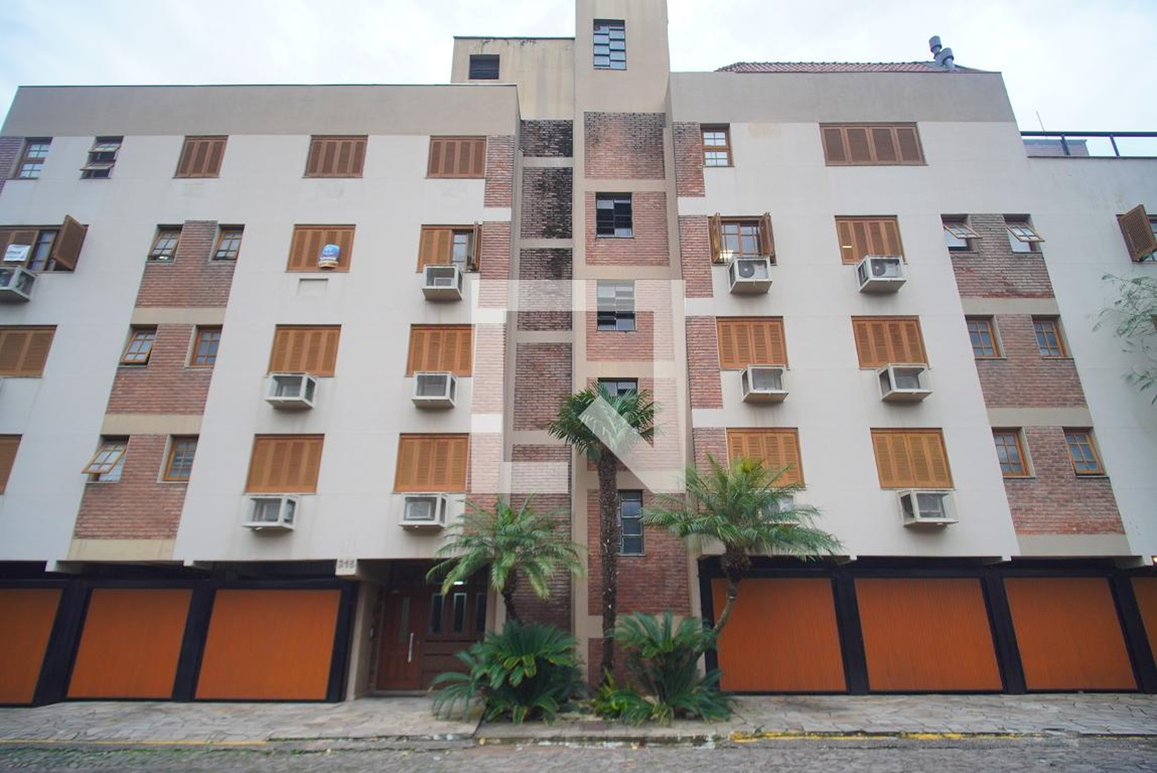 Fachada Condomínio em Rua Bagé, 315