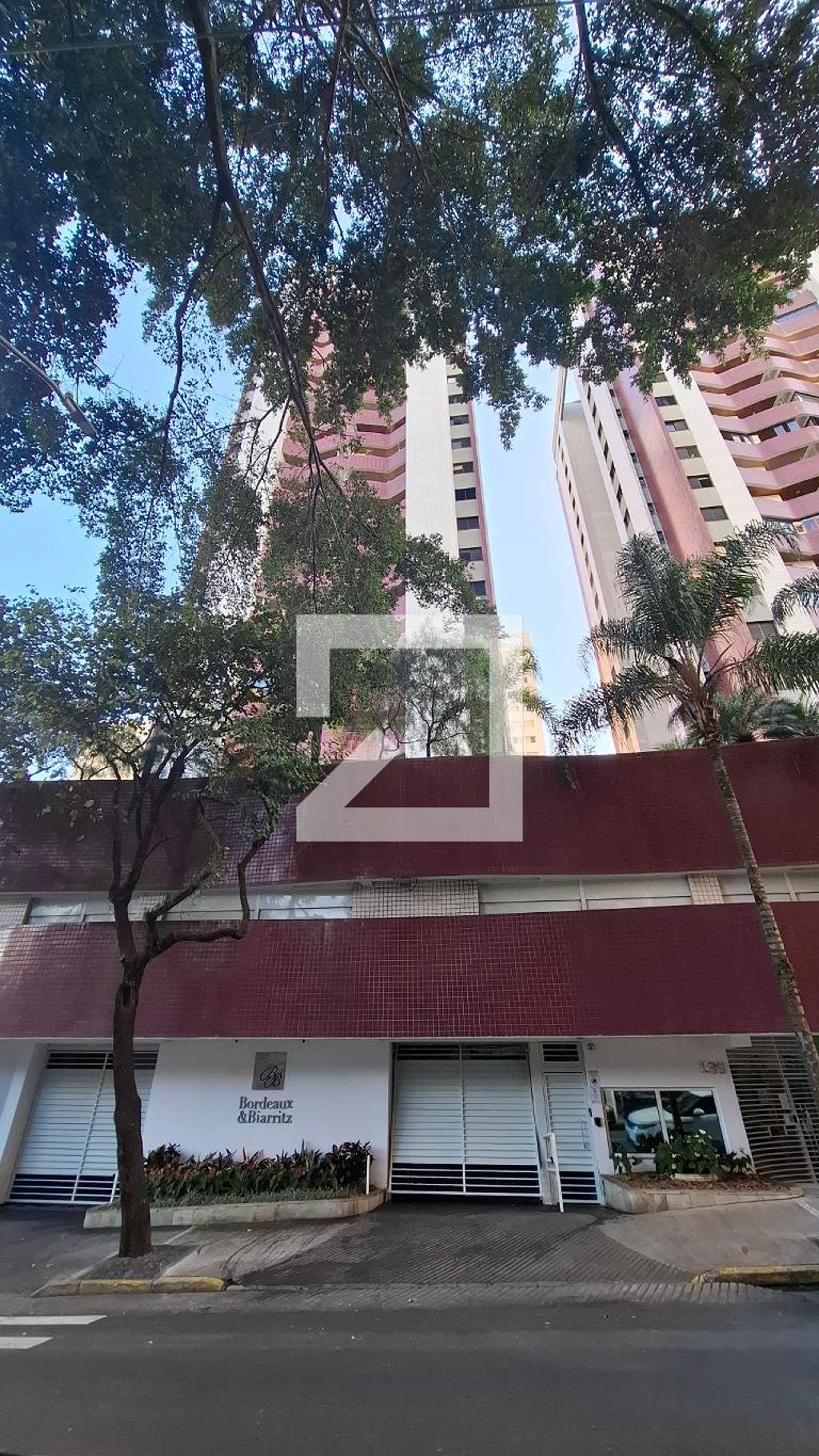 Fachada do Prédio Condomínio Bordeaux & Biarritz