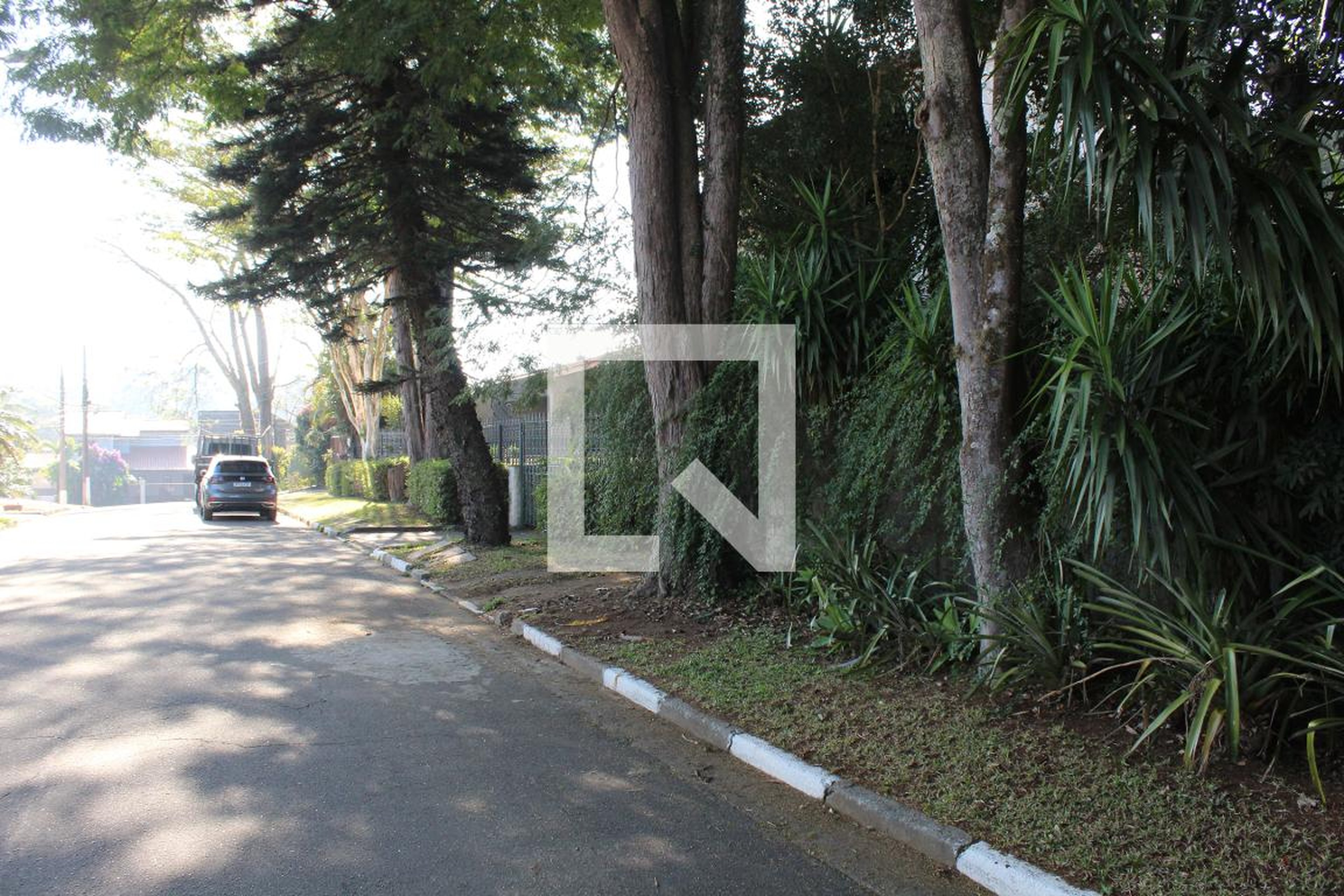 Fachada Condomínio em Rua Granada, 94