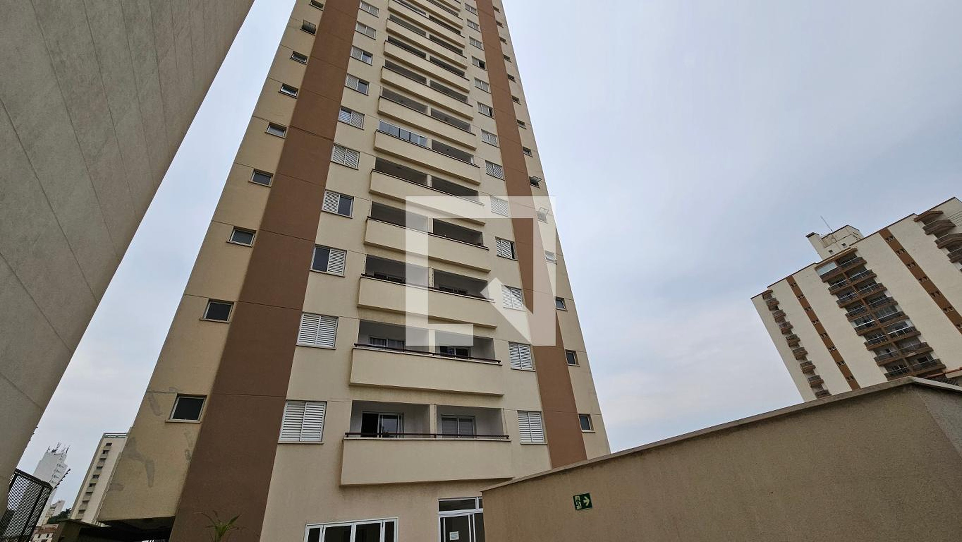 Fachada do Prédio Condomínio Saint James