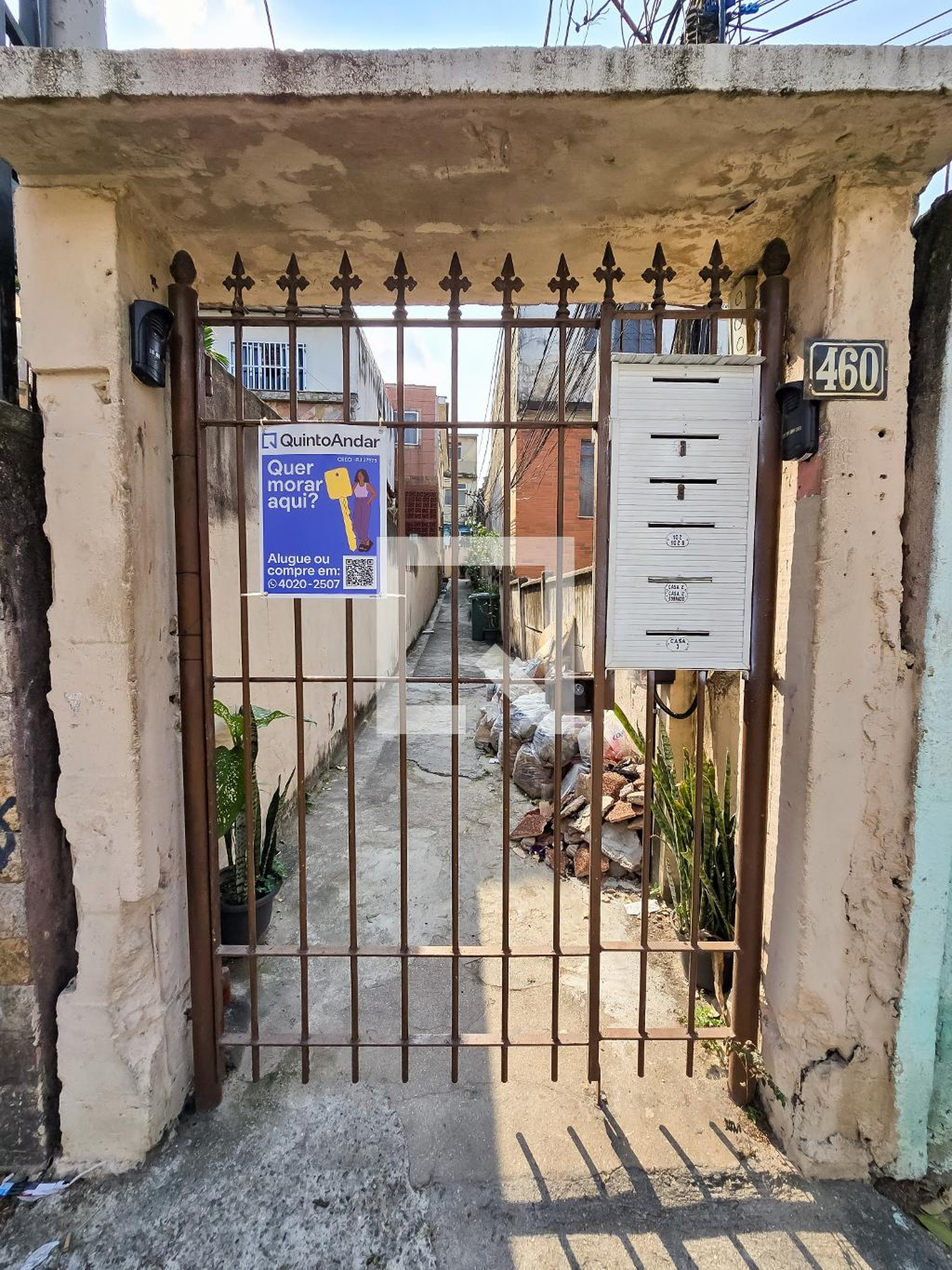 Fachada do Condomínio Condomínio em Rua Moreira, 460