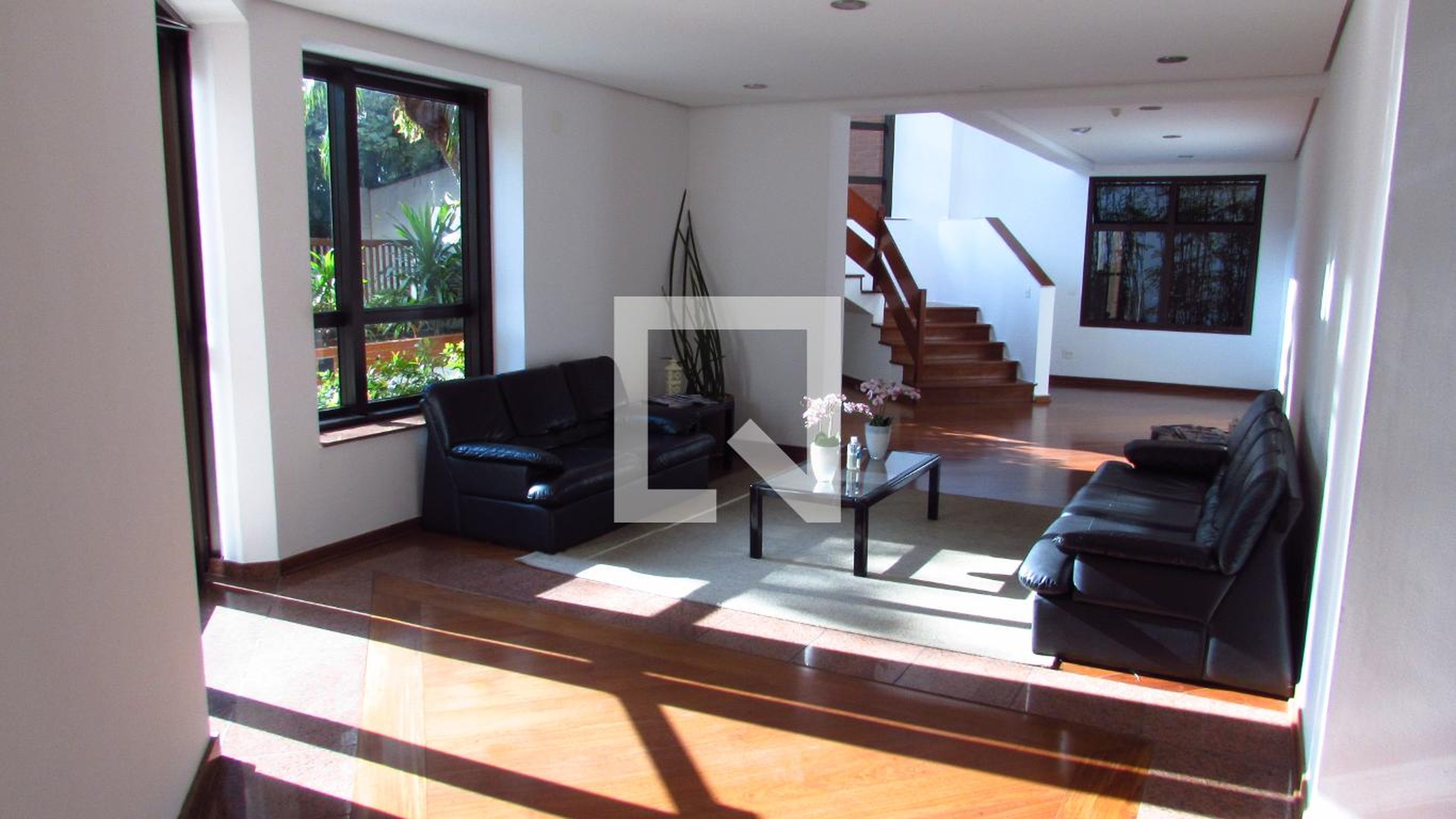 Hall - Alcantarilla Hills