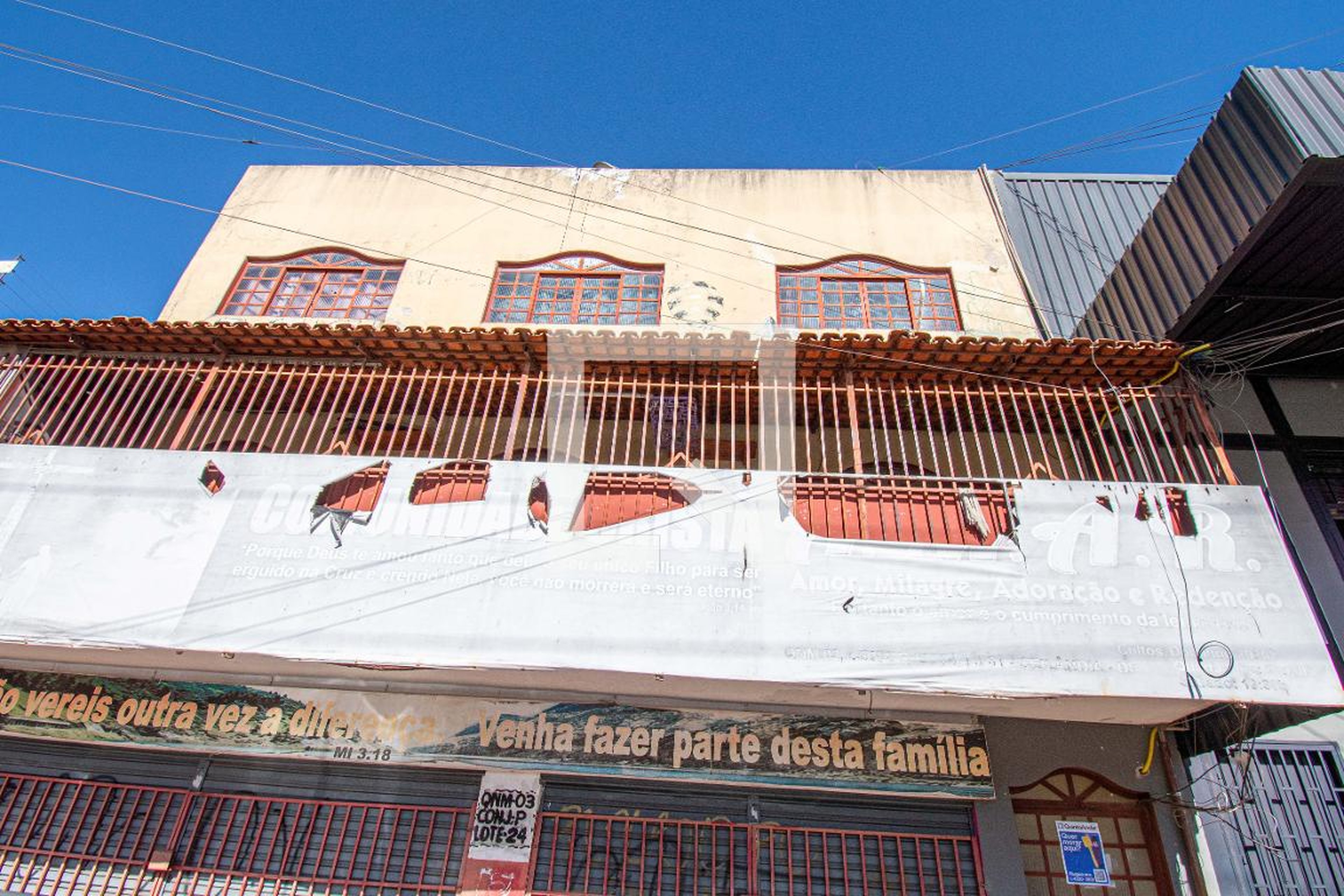 Fachada Condomínio em Setor M Qnm 3 Conjunto P, 24