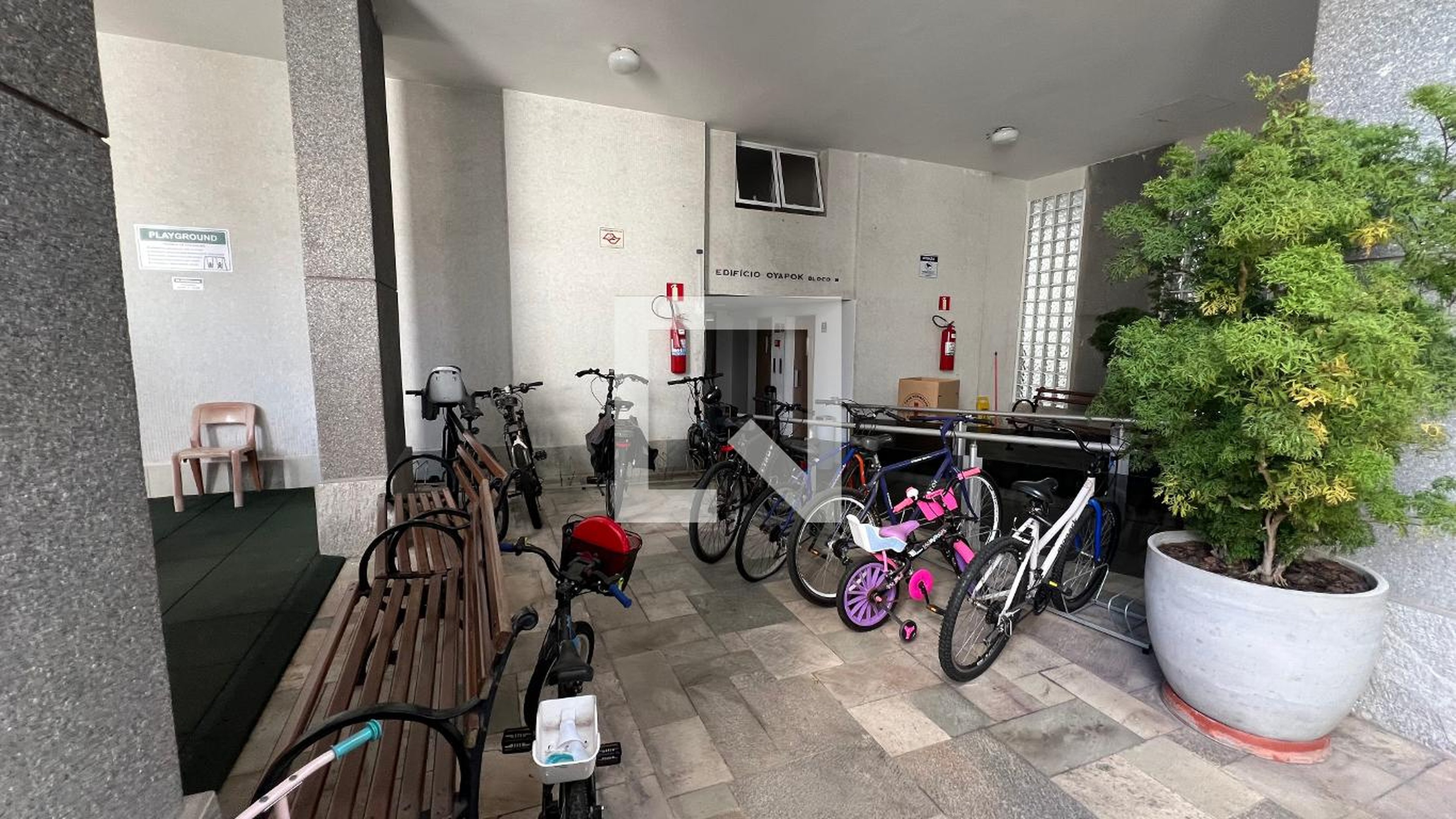 Bicicletário - Edifícios Oyapok e Chuí