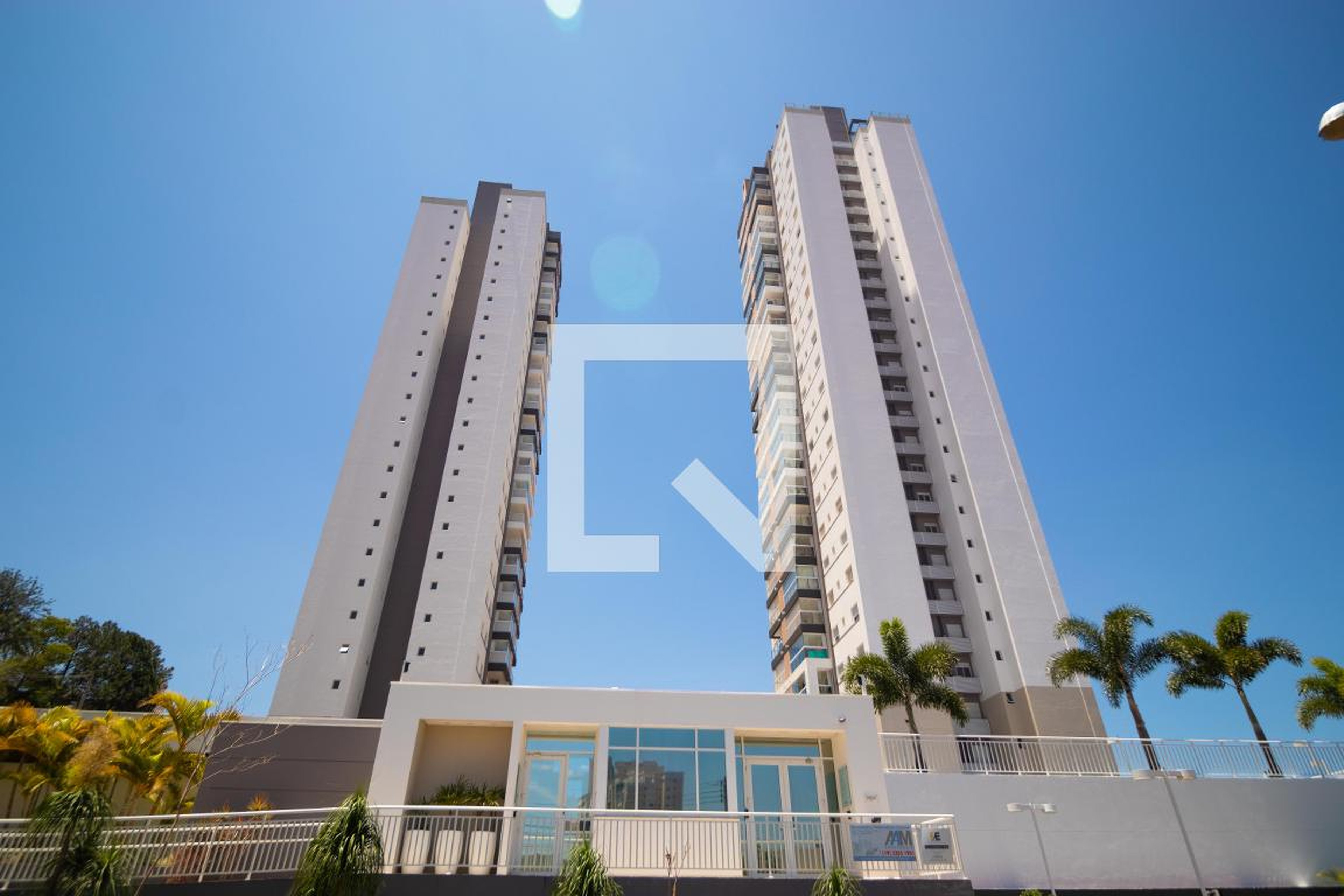 Fachada Condomínio Vista 26