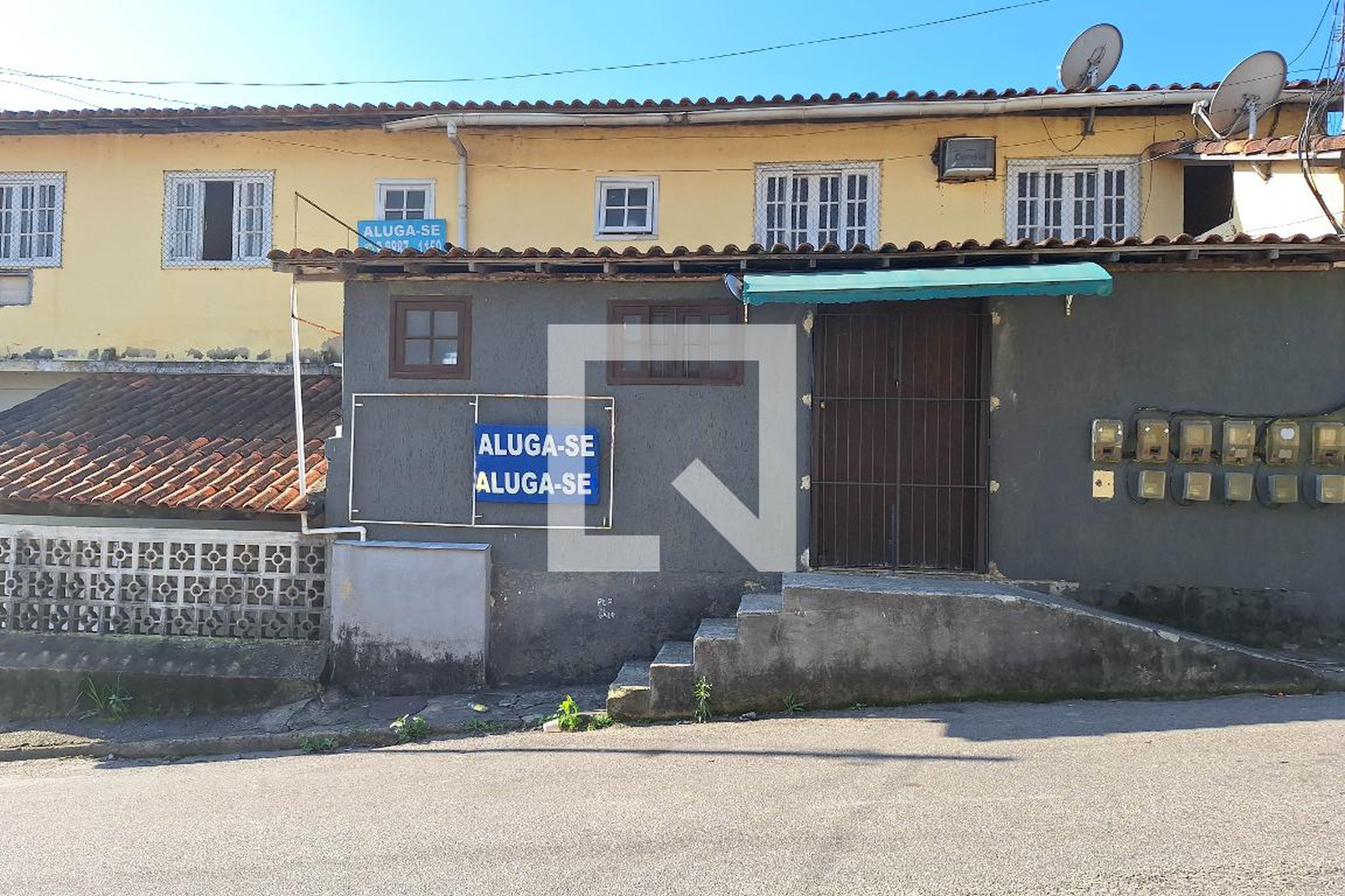 Fachada Condomínio em Rua Aldemar de Paiva, 20