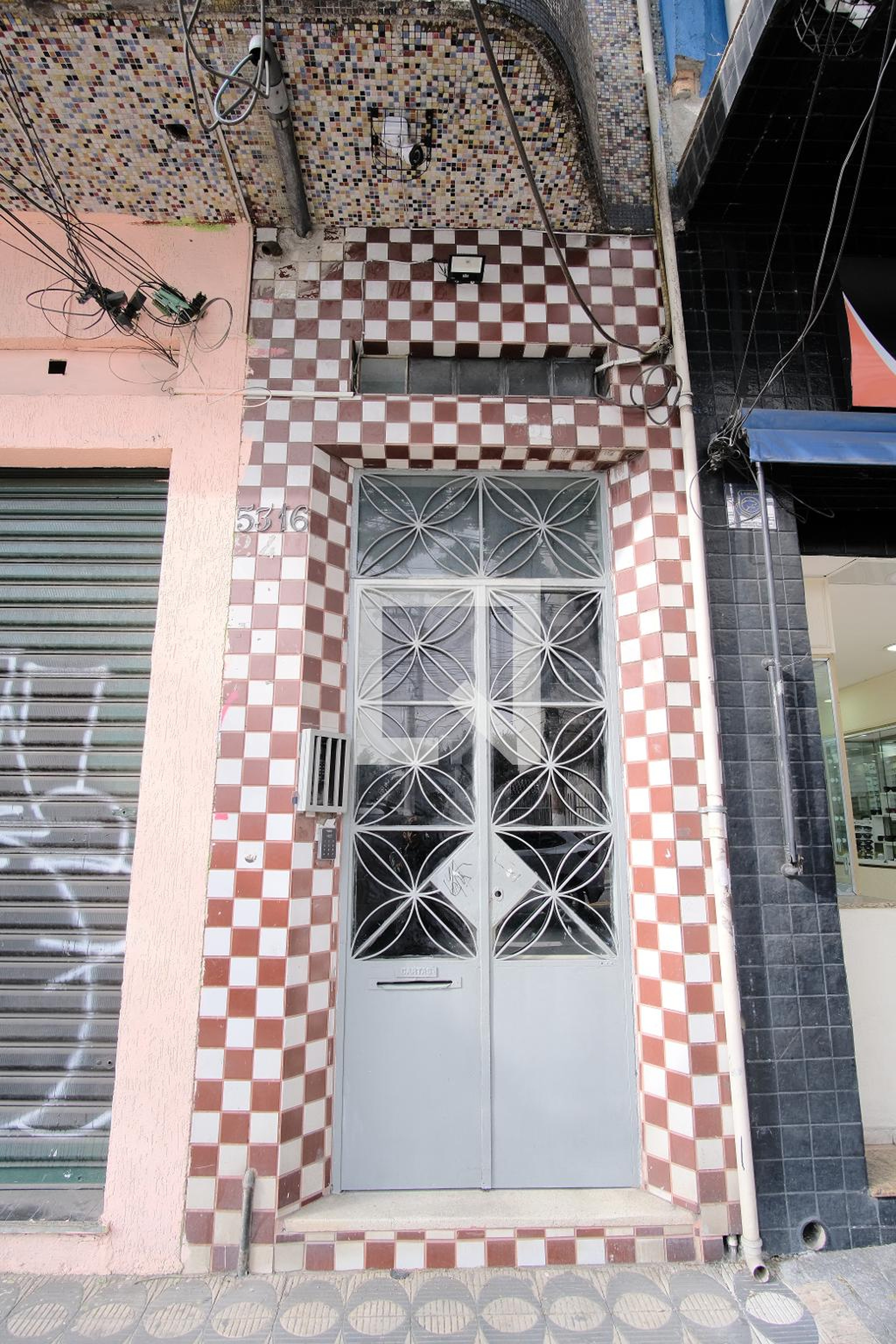 Fachada Condomínio em Avenida Celso Garcia, 5316