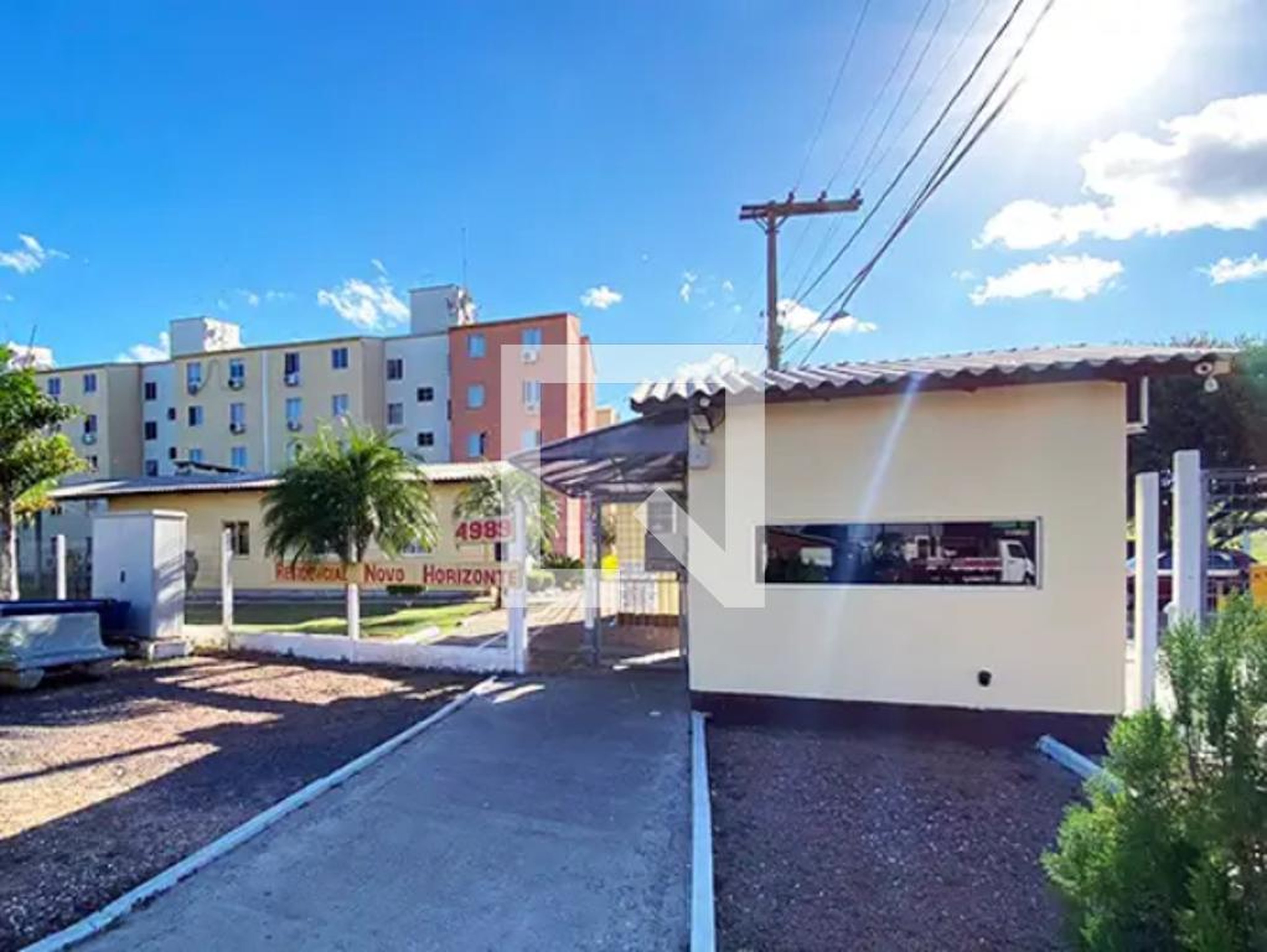 Fachada Condomínio em Rua Primeiro de Março, 4779