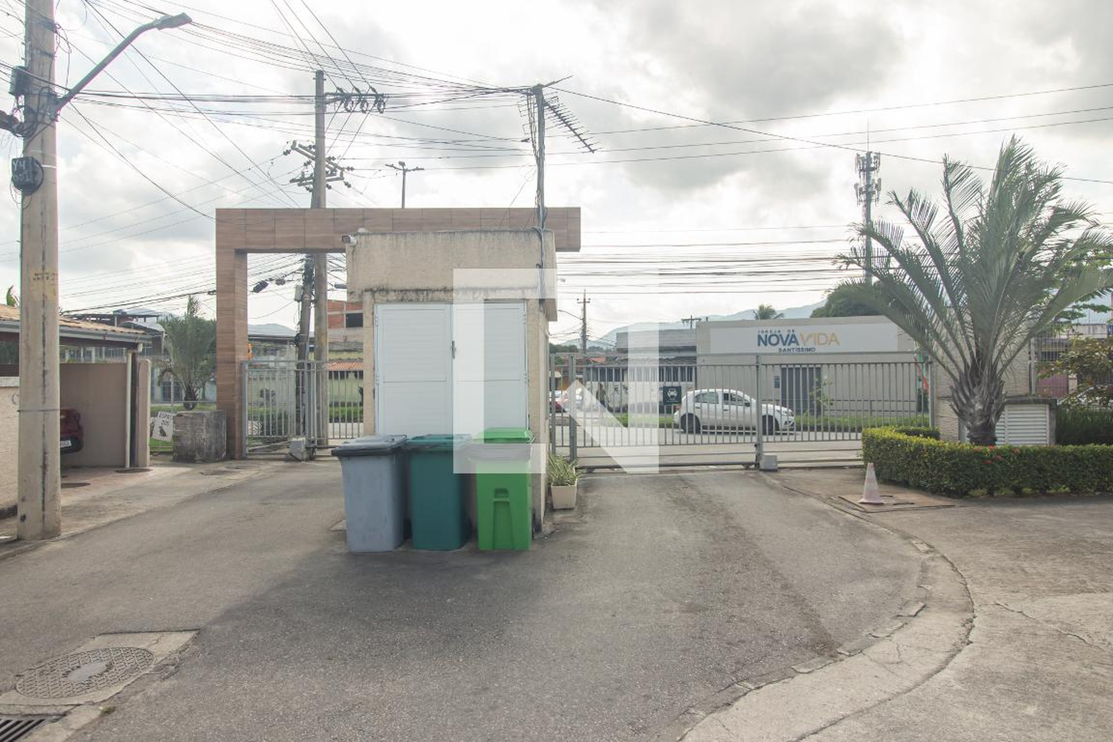 Fachada do condomínio Condomínio em Caminho da Posse, 1859