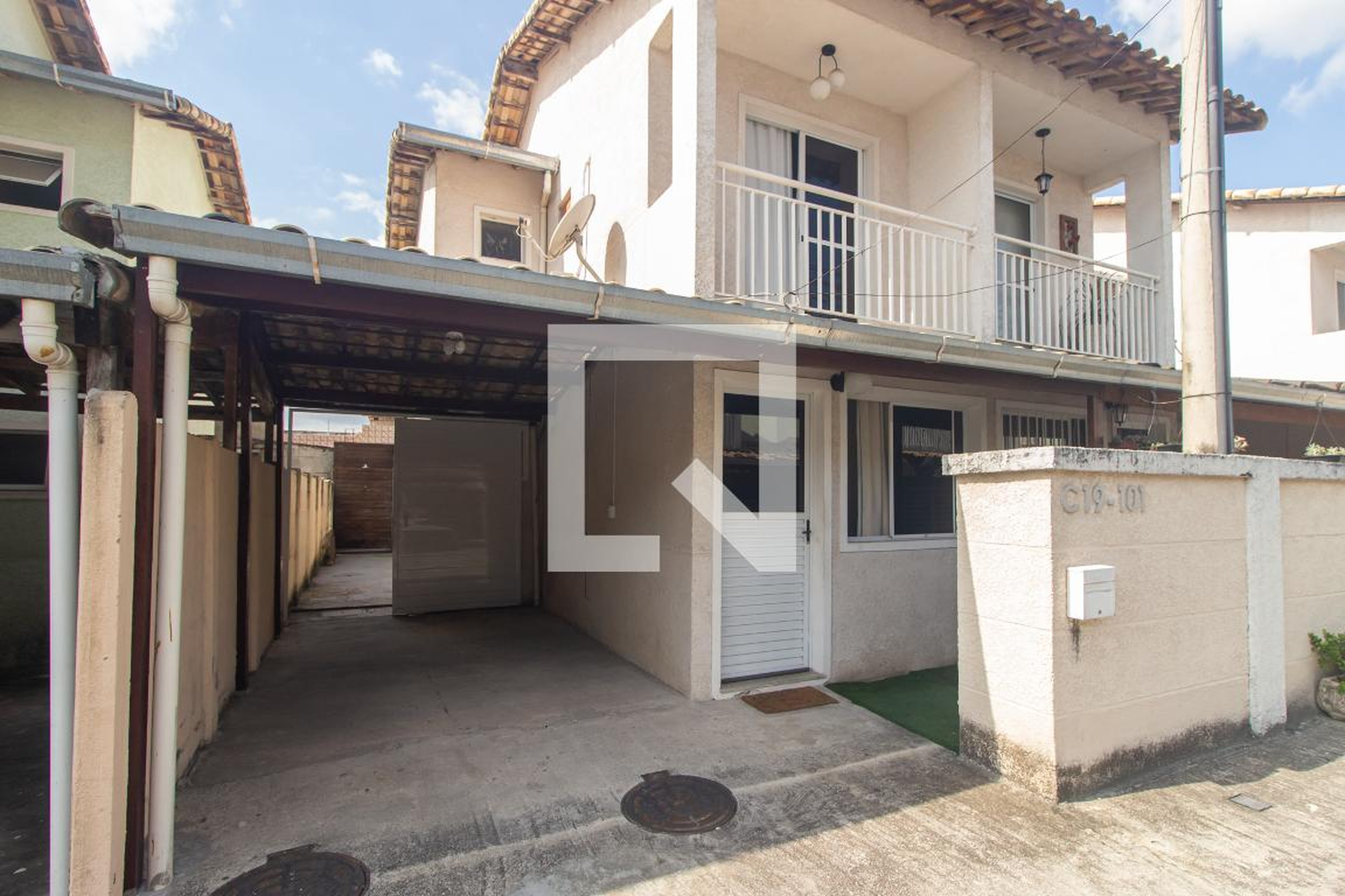 Fachada Condomínio em Caminho da Posse, 1859