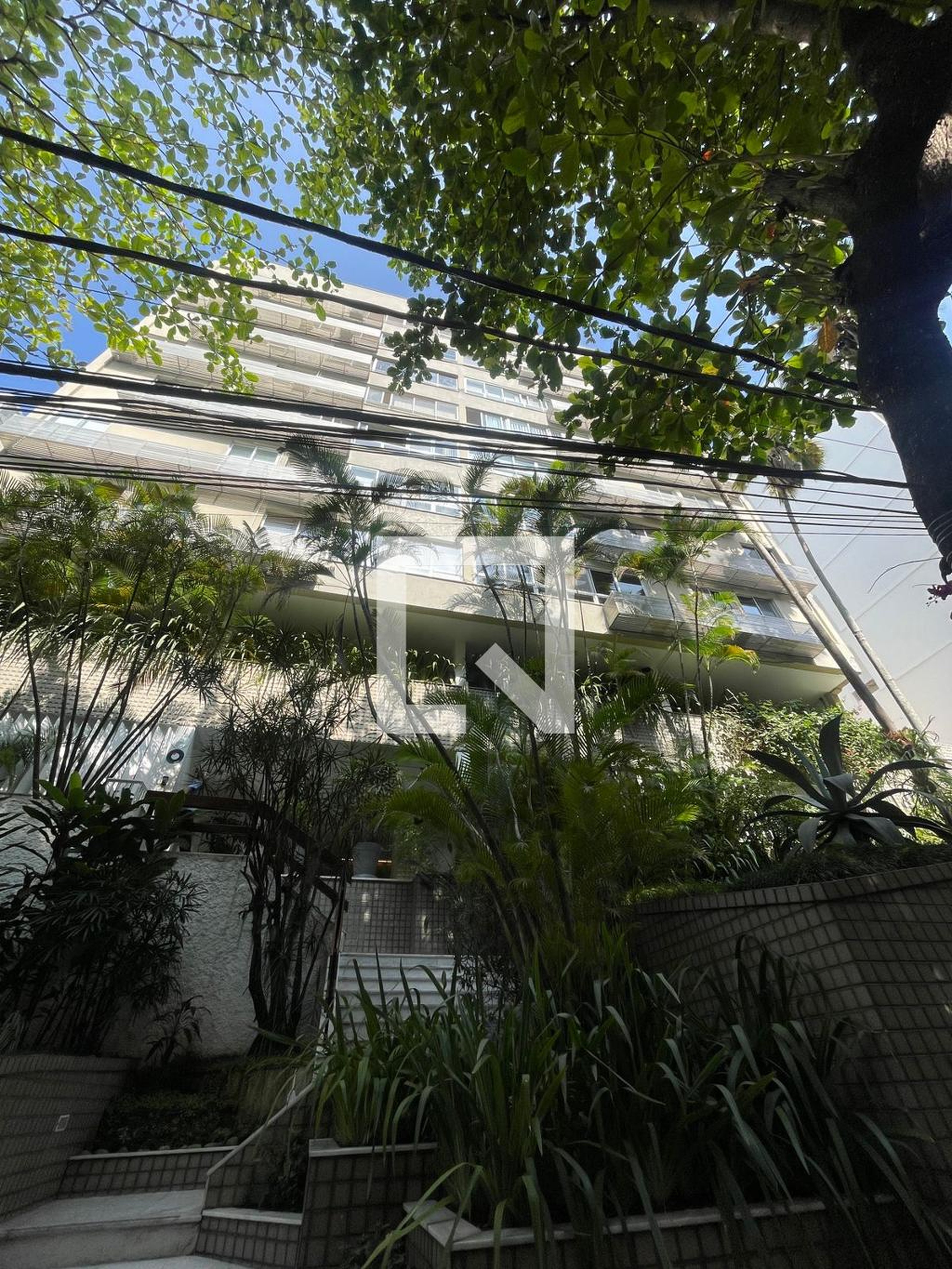 Fachada Edifício Costa Verde