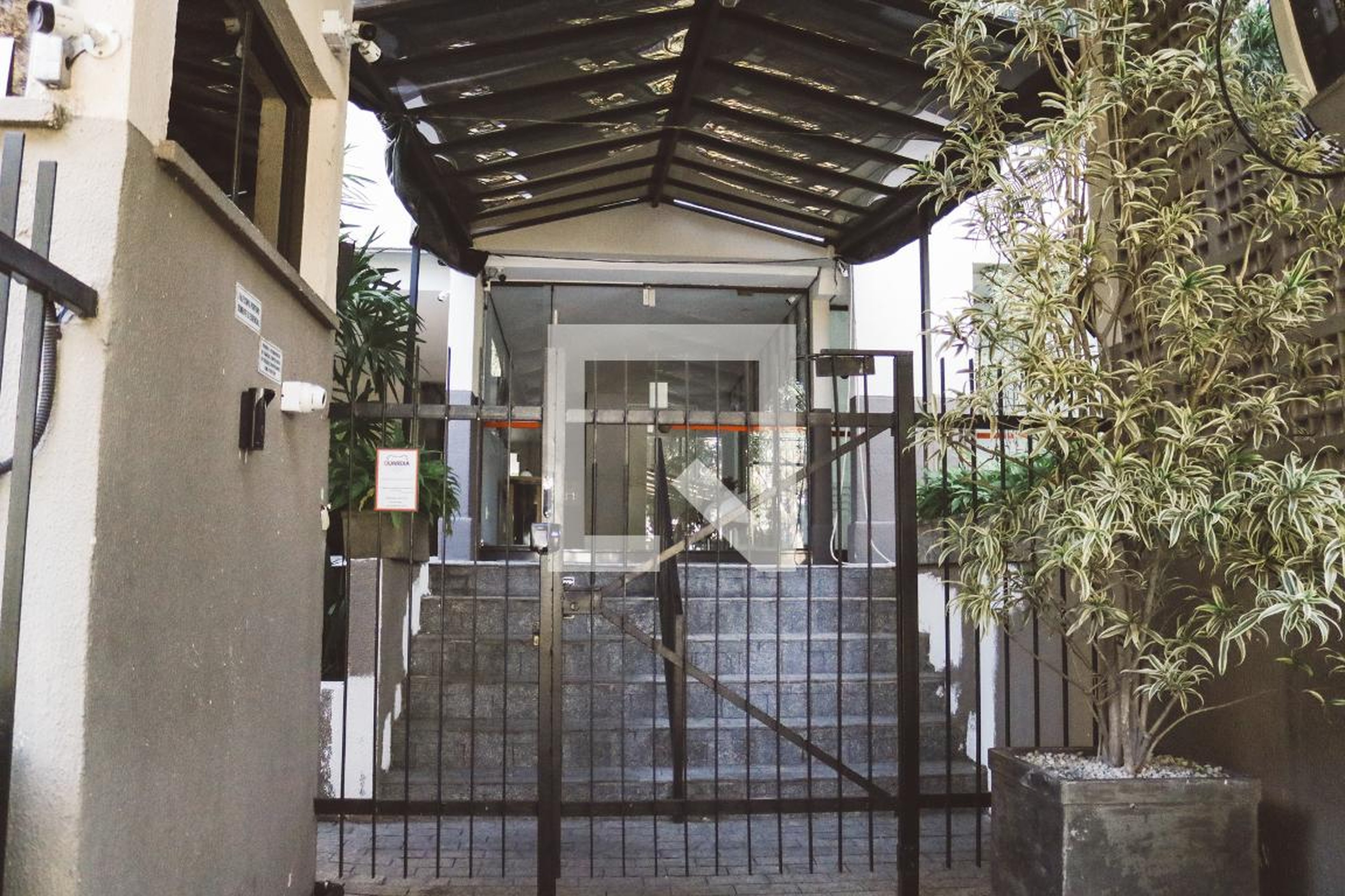 Entrada - Edifício Jacarandá