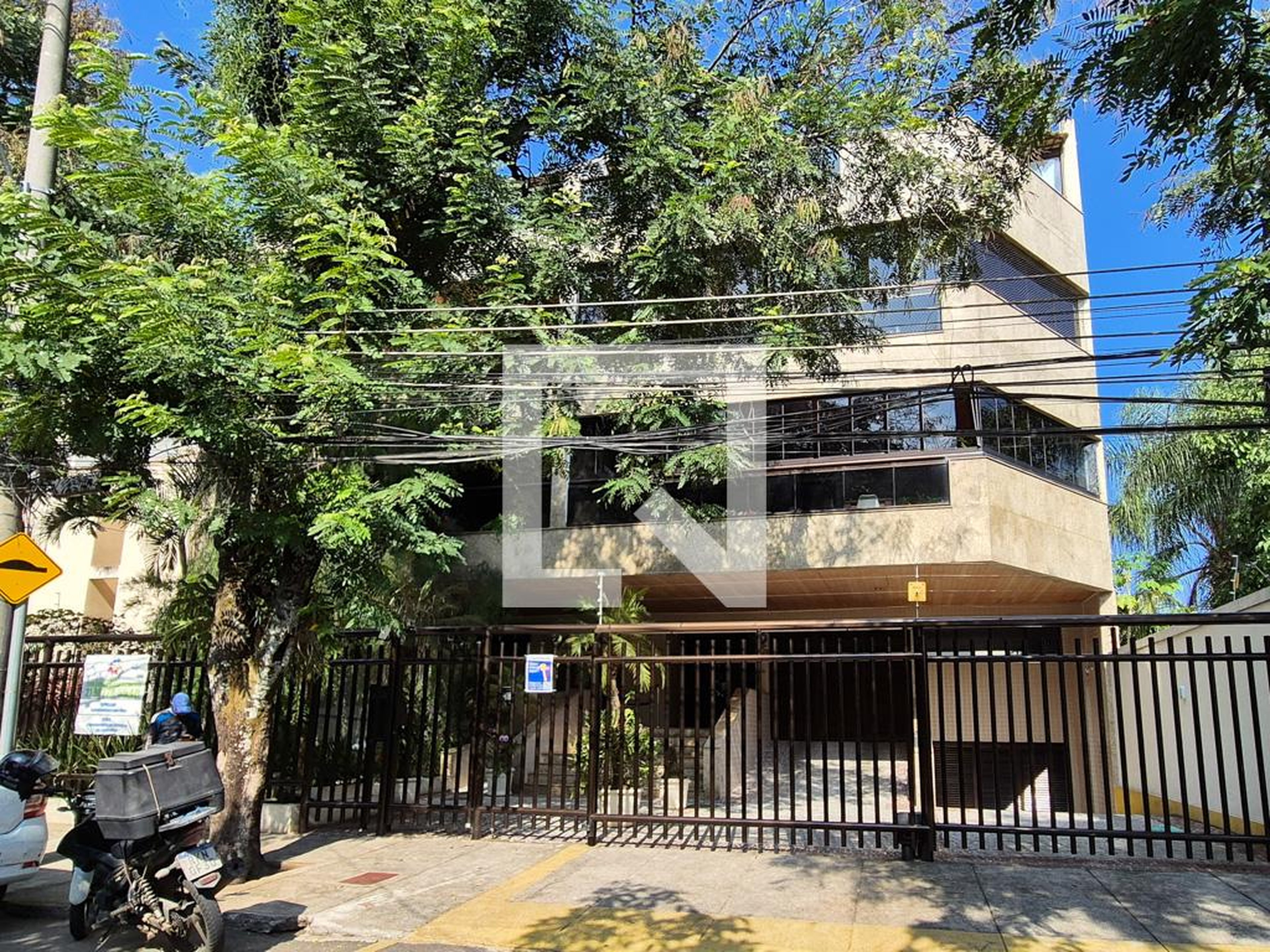 Fachada Residencial Malibu