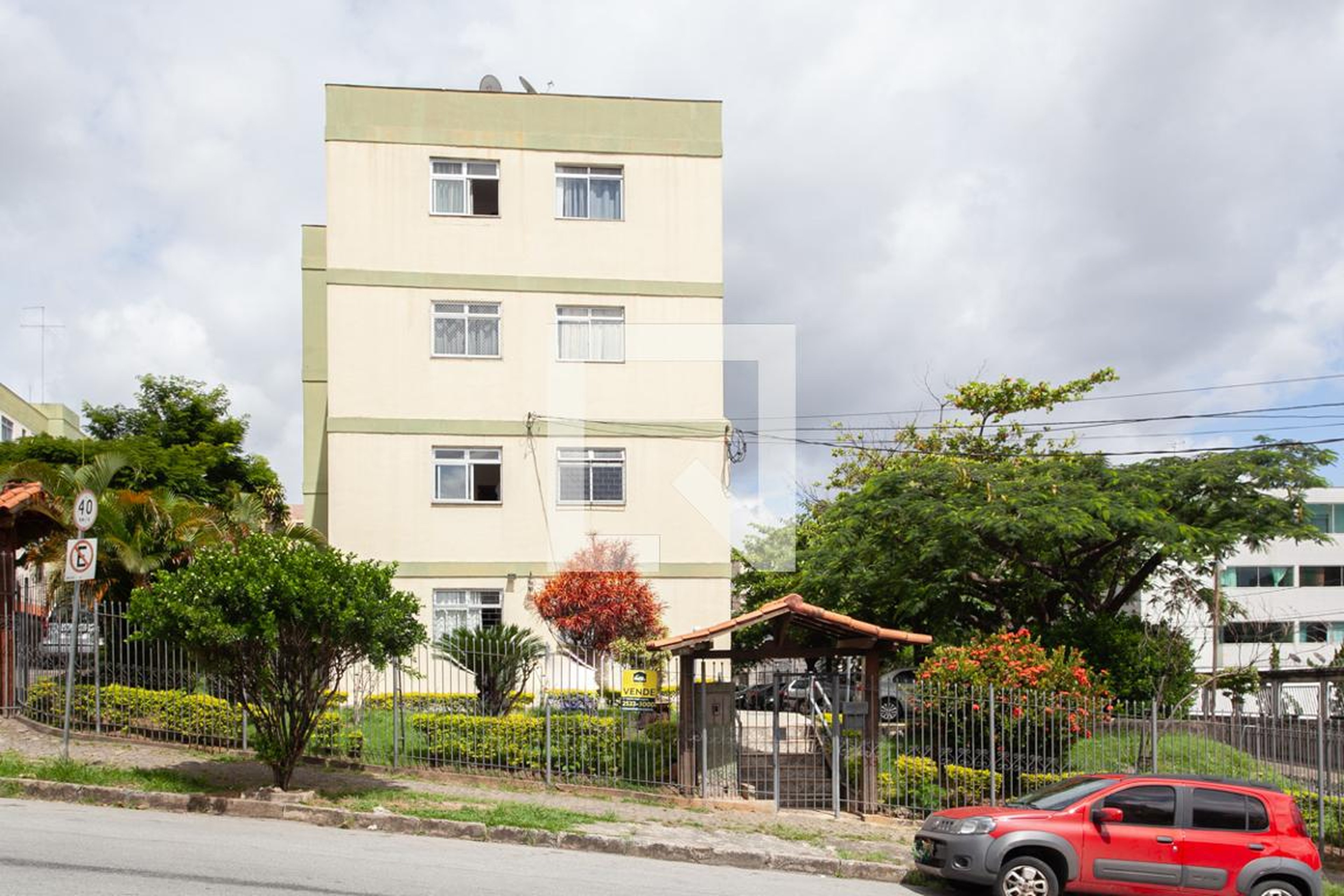 Fachada Condomínio Conjunto Habitacional Residencial Heliópolis