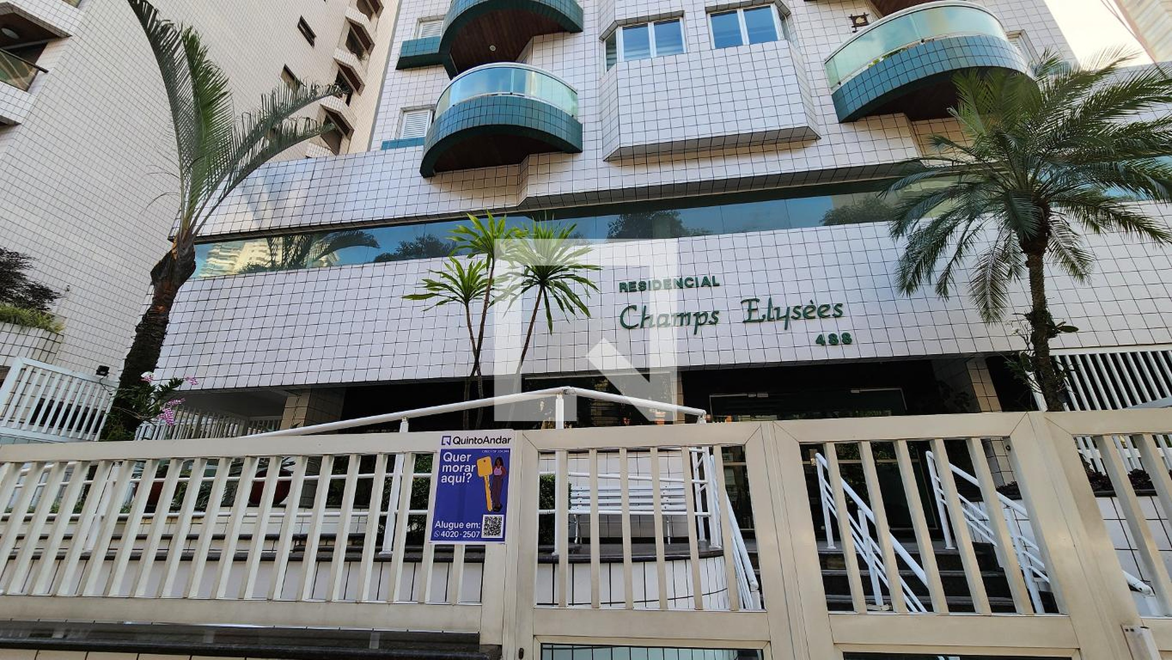 Fachada Condomínio Champs Elysees