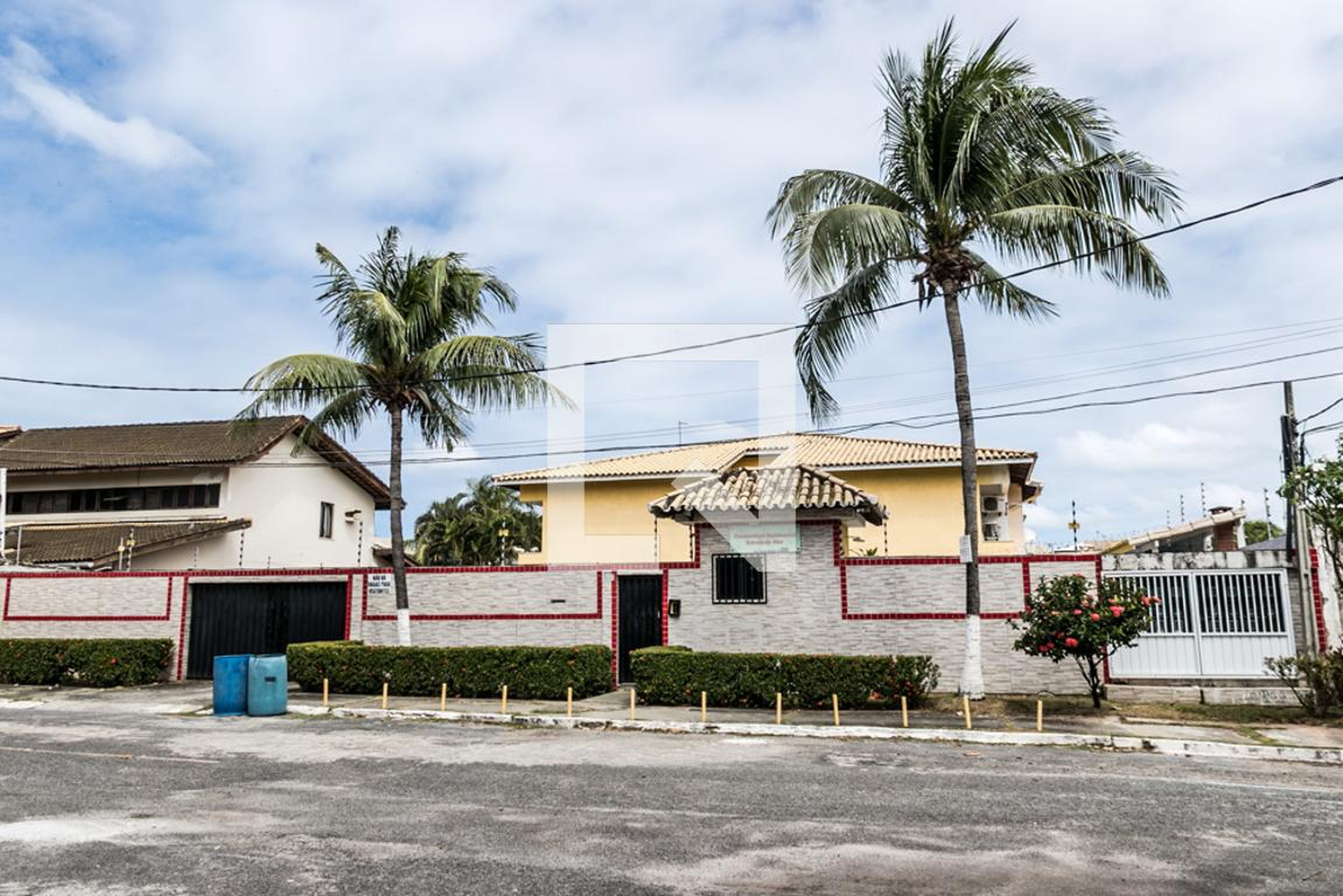 Fachada Condomínio em Rua Osmar Macedo, 215