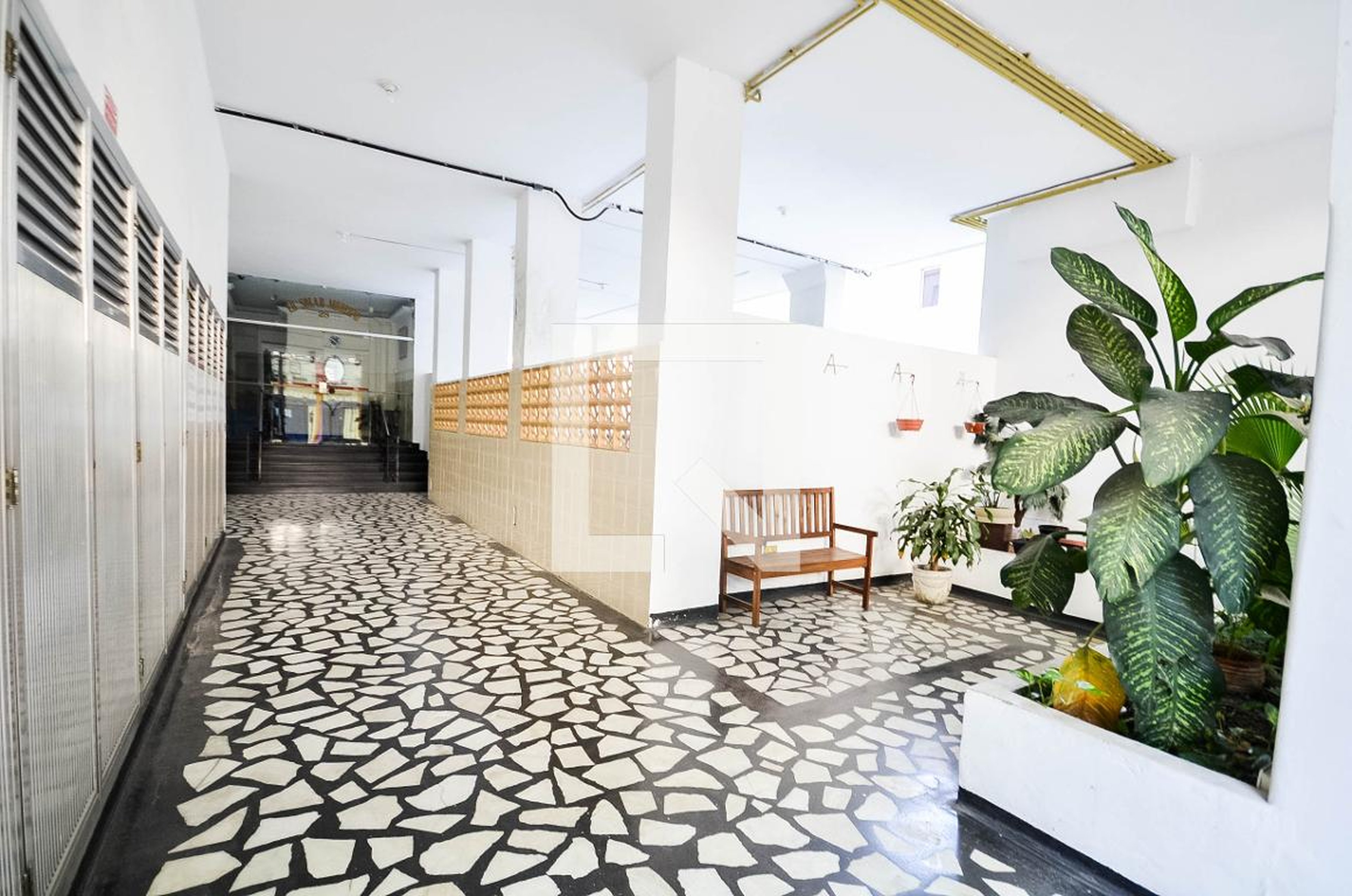 Hall de entrada - Edifício Solar Moderno