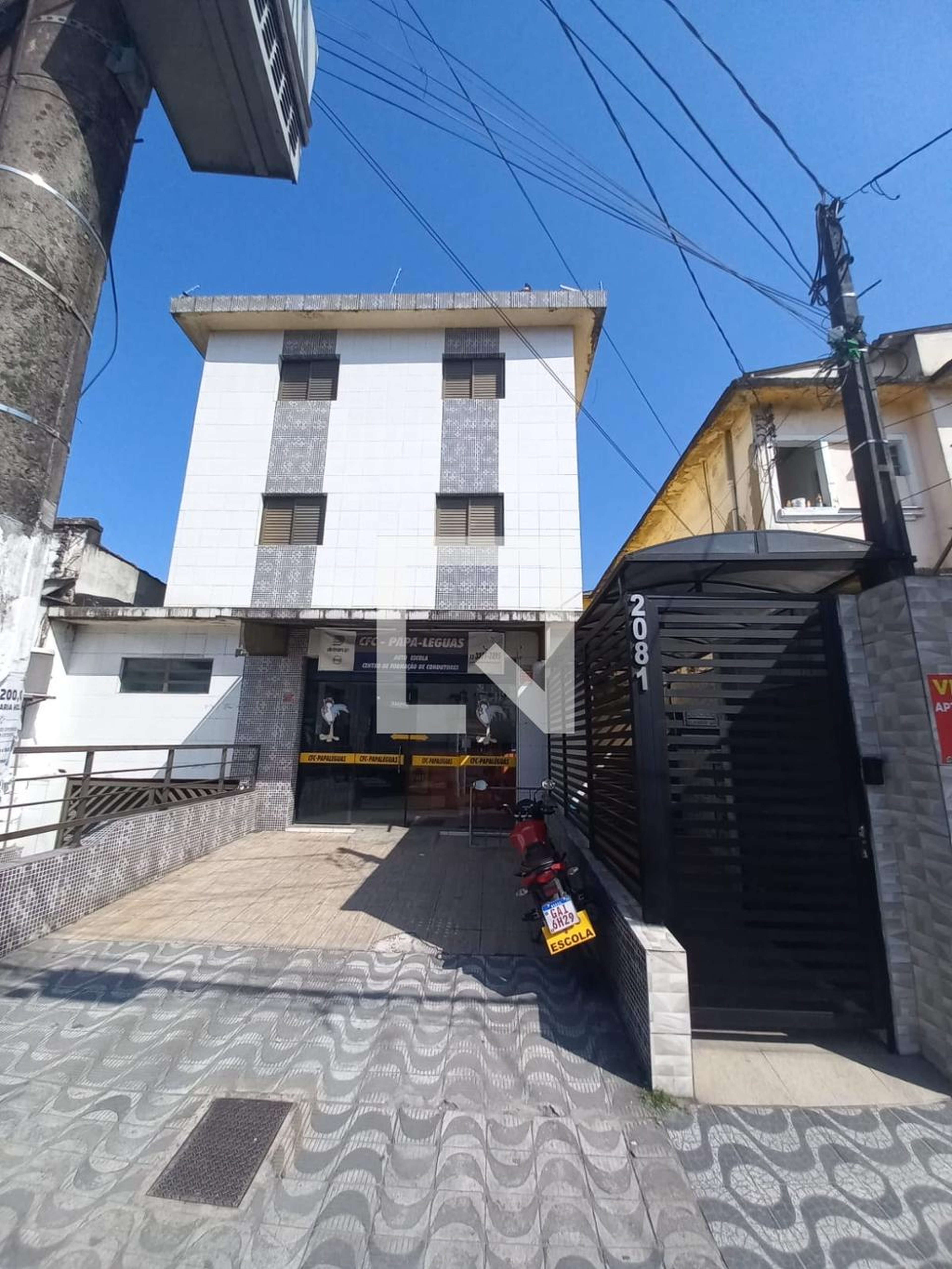 Fachada do Prédio Condomínio em Rua Frei Gaspar, 2081