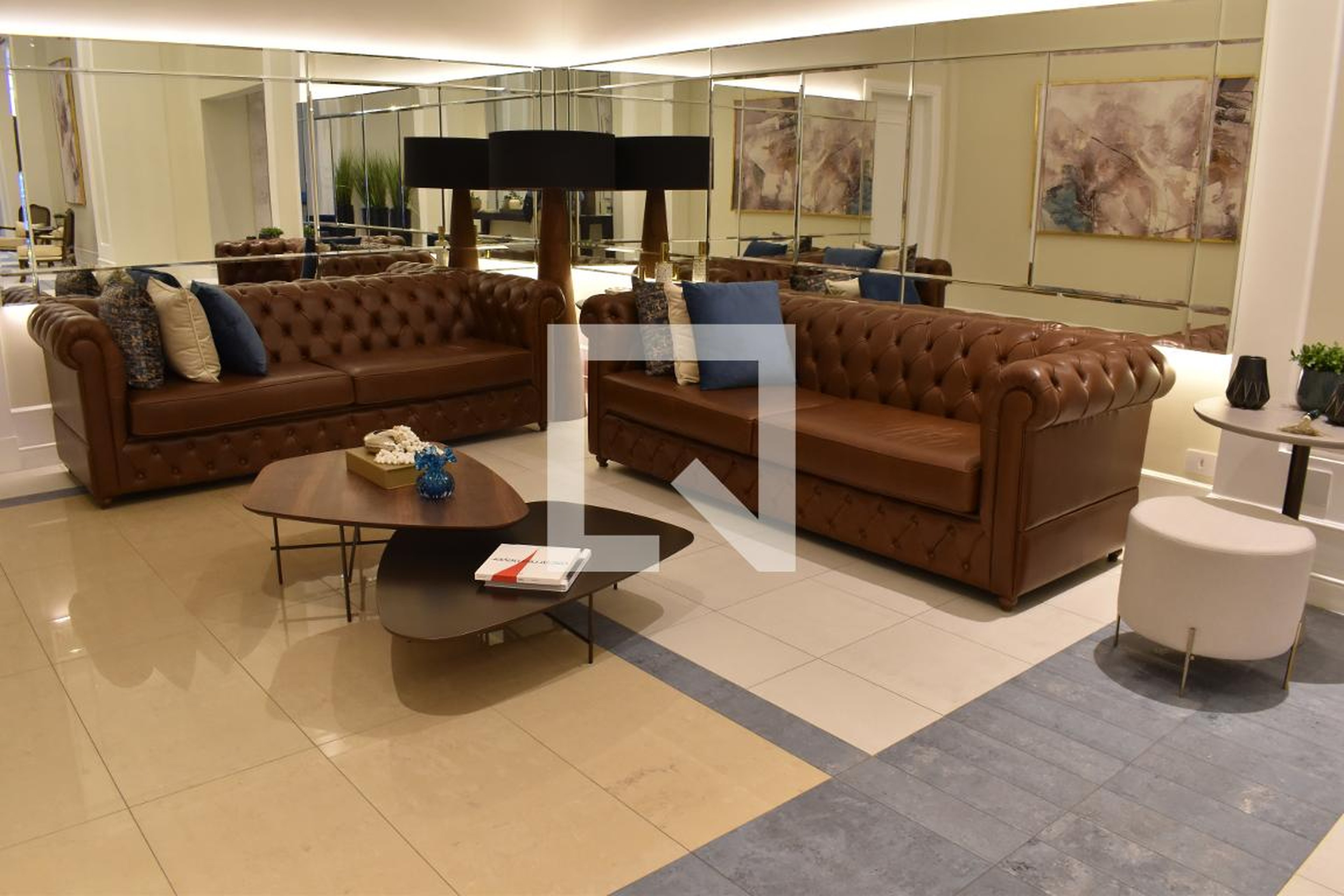 Hall de entrada - Edifício Solar Barroco