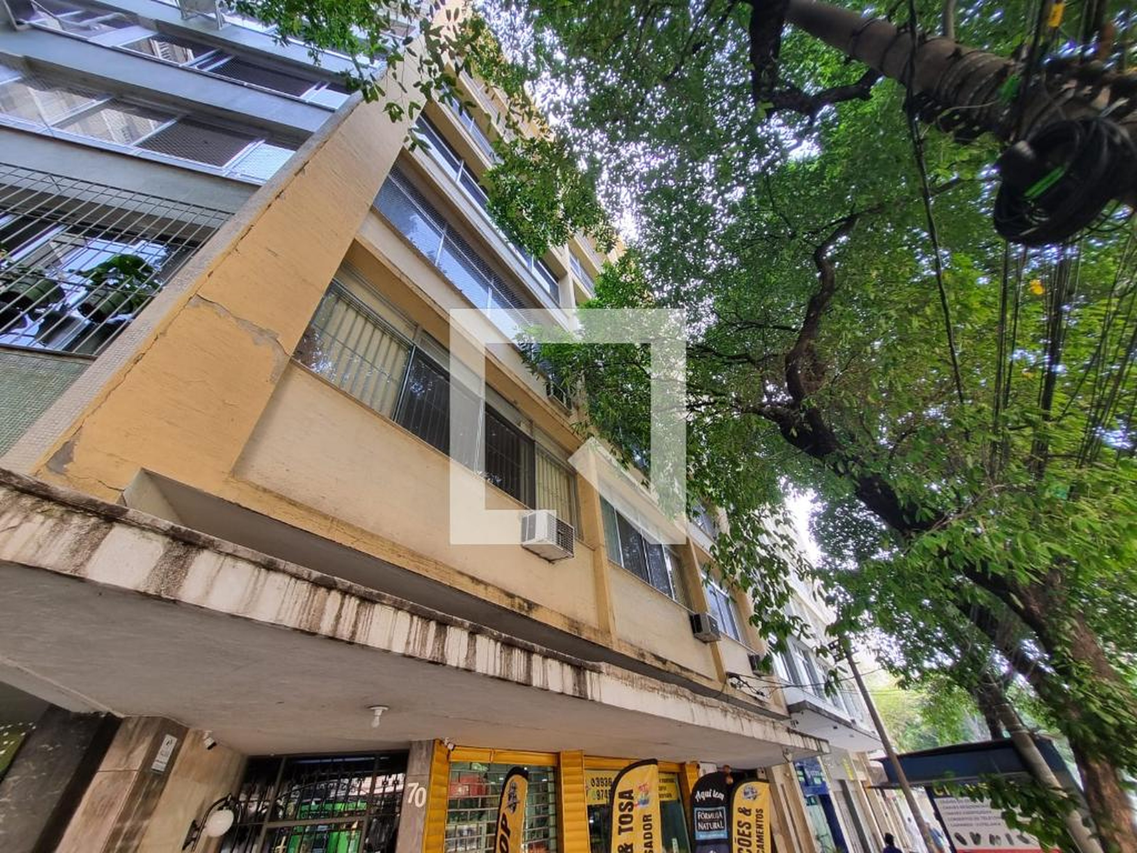 Fachada Condomínio em Rua Conde de Bonfim, 70