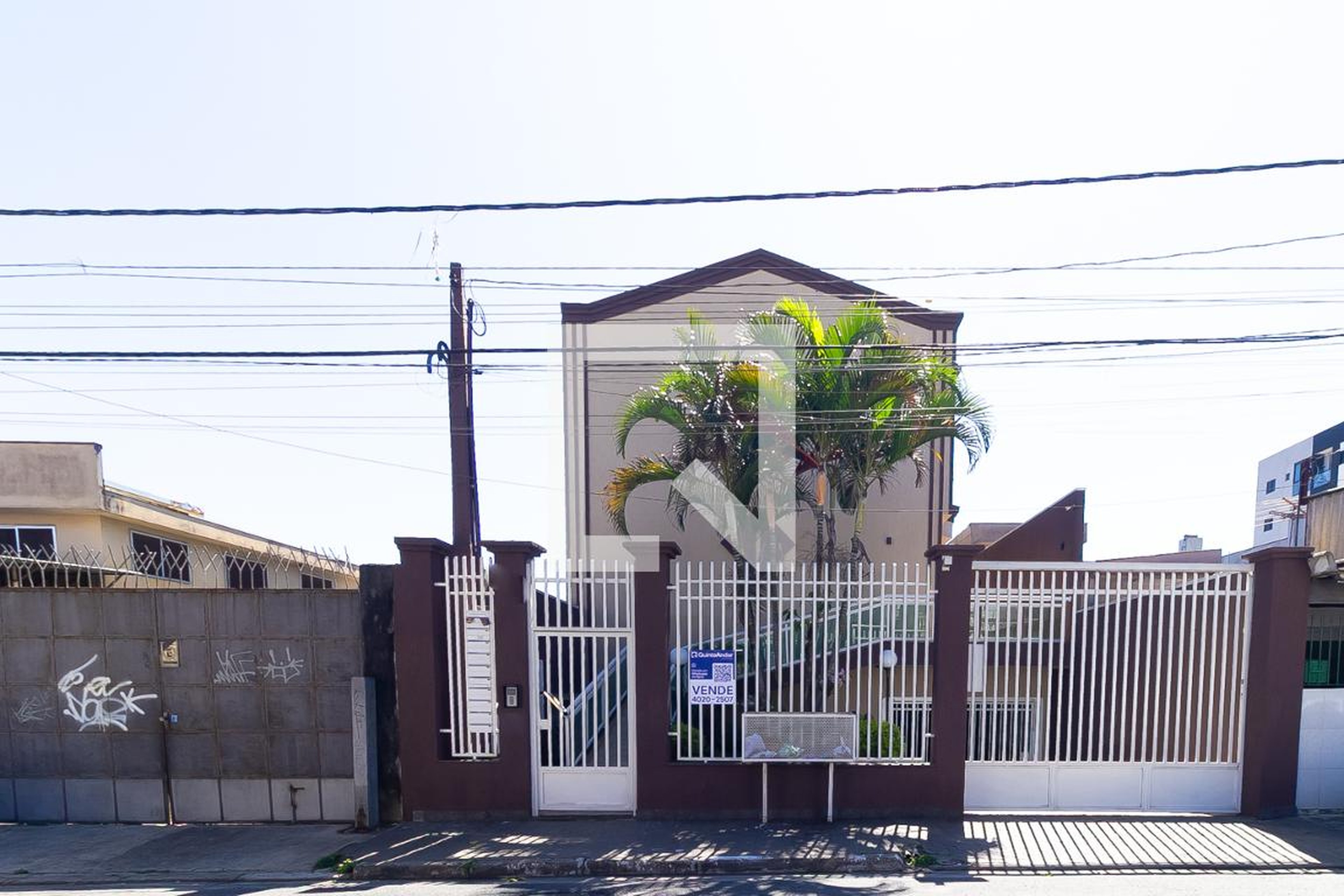 Fachada Condomínio em Rua Vacanga, 583