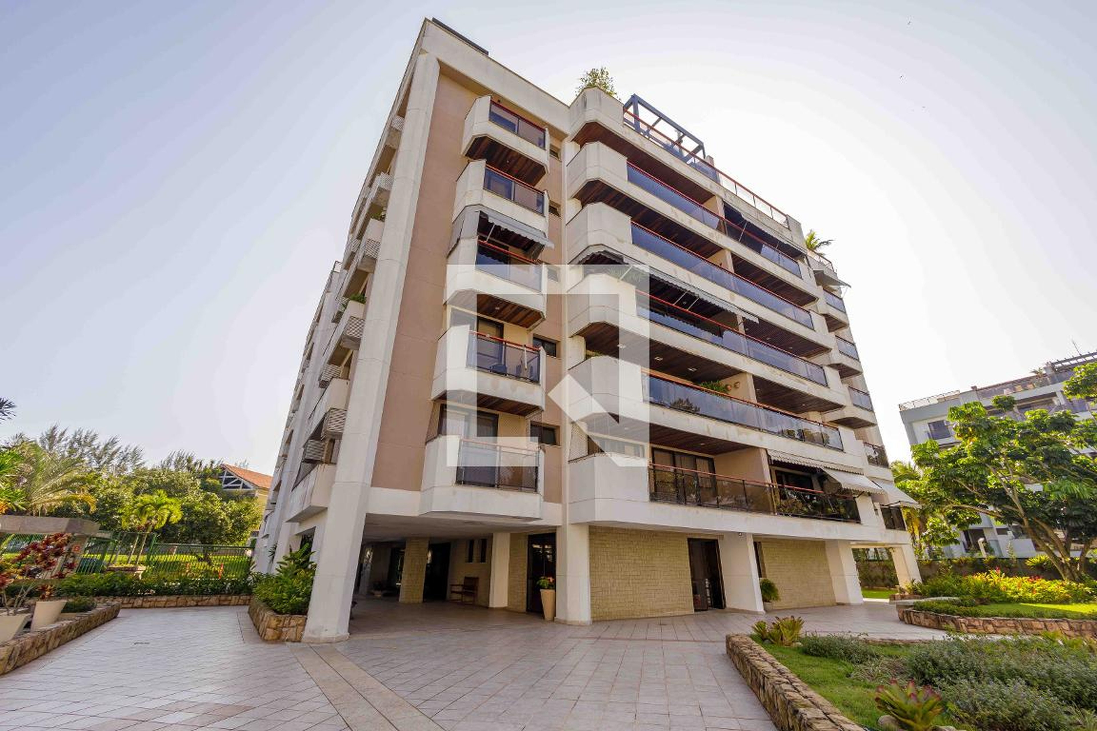 Fachada Condomínio Barra Deck Leste