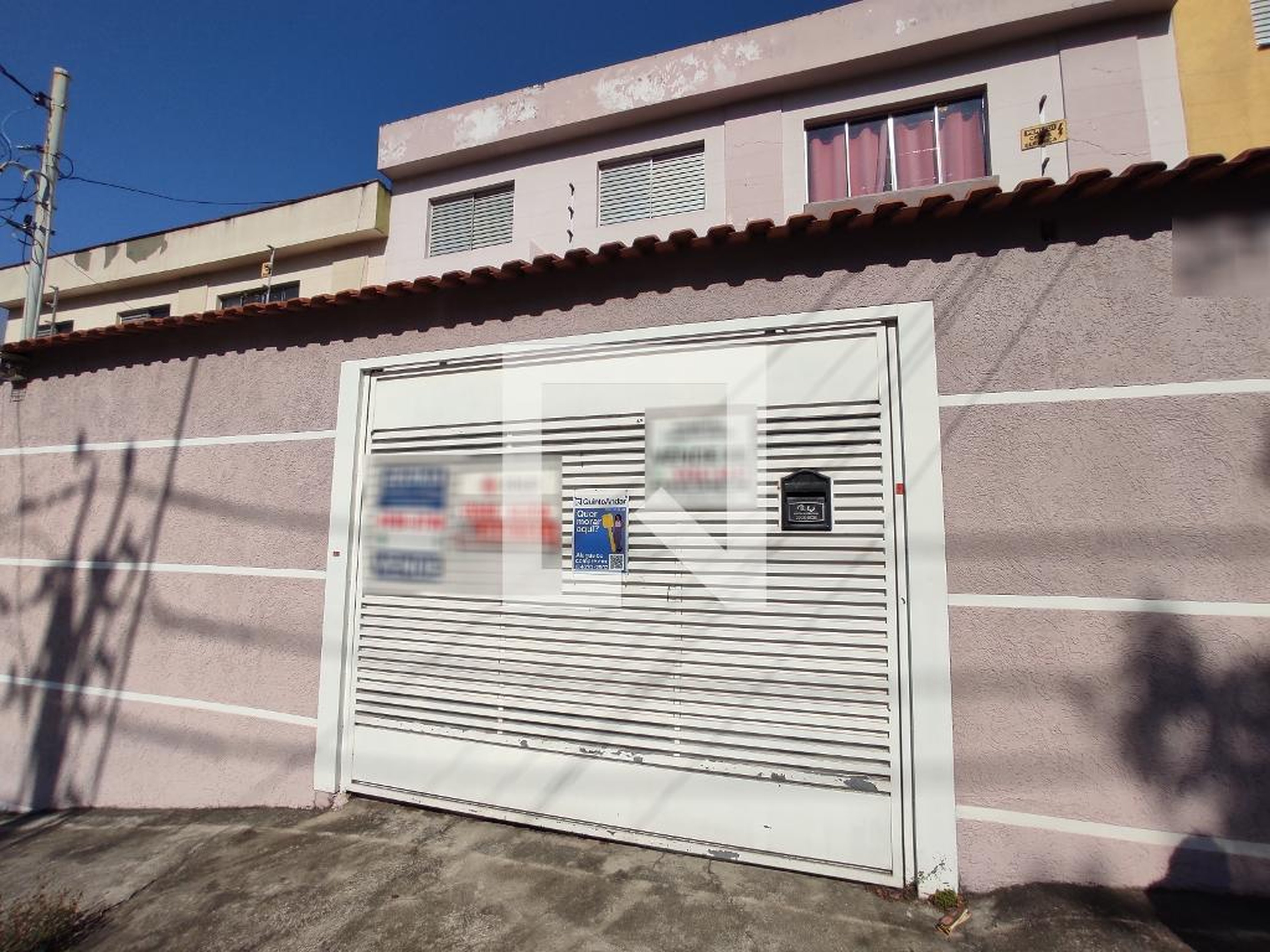 Fachada Condomínio em Rua Alexandria, 277