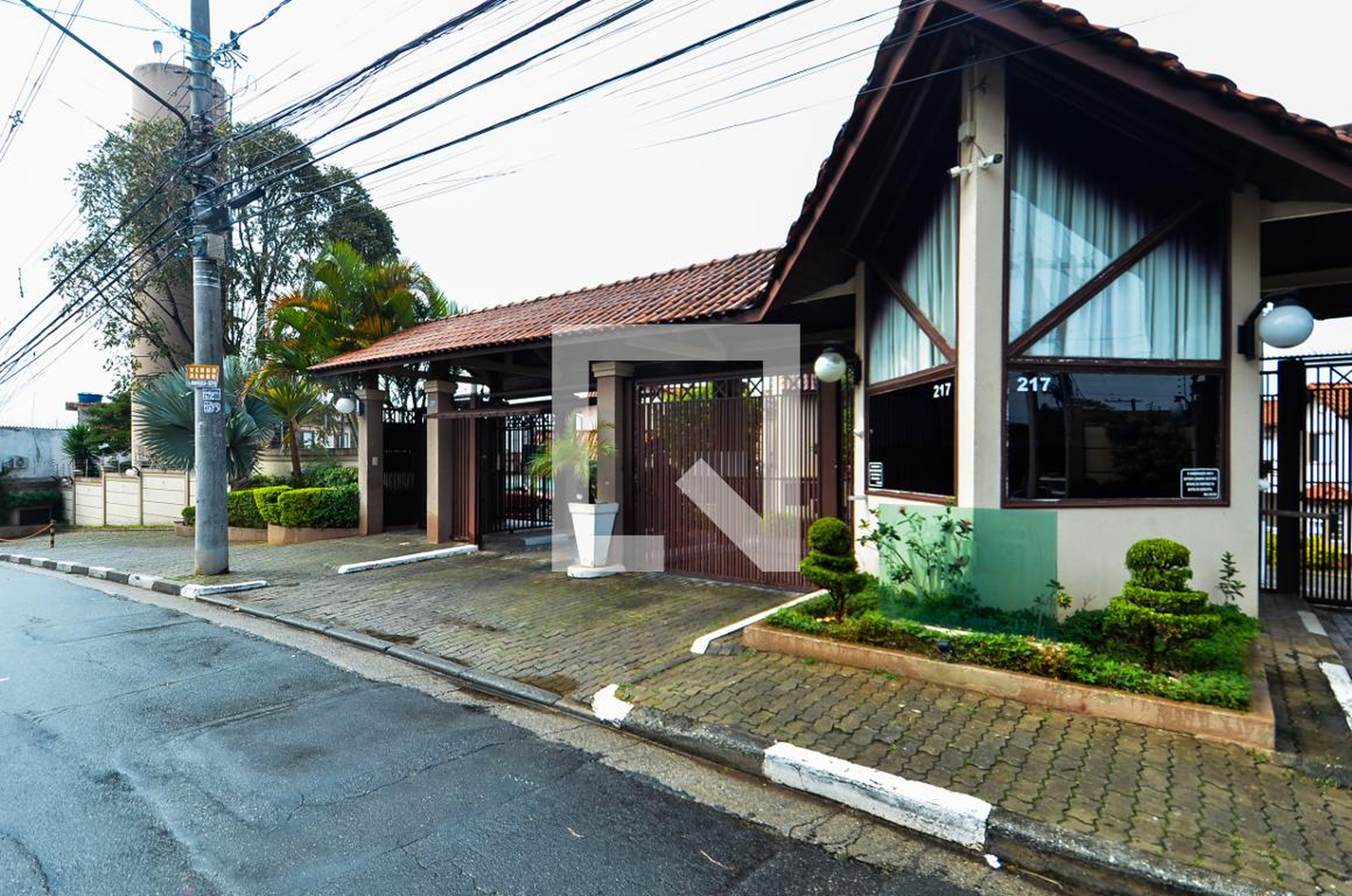 Fachada do Condomínio Edifício Green Village